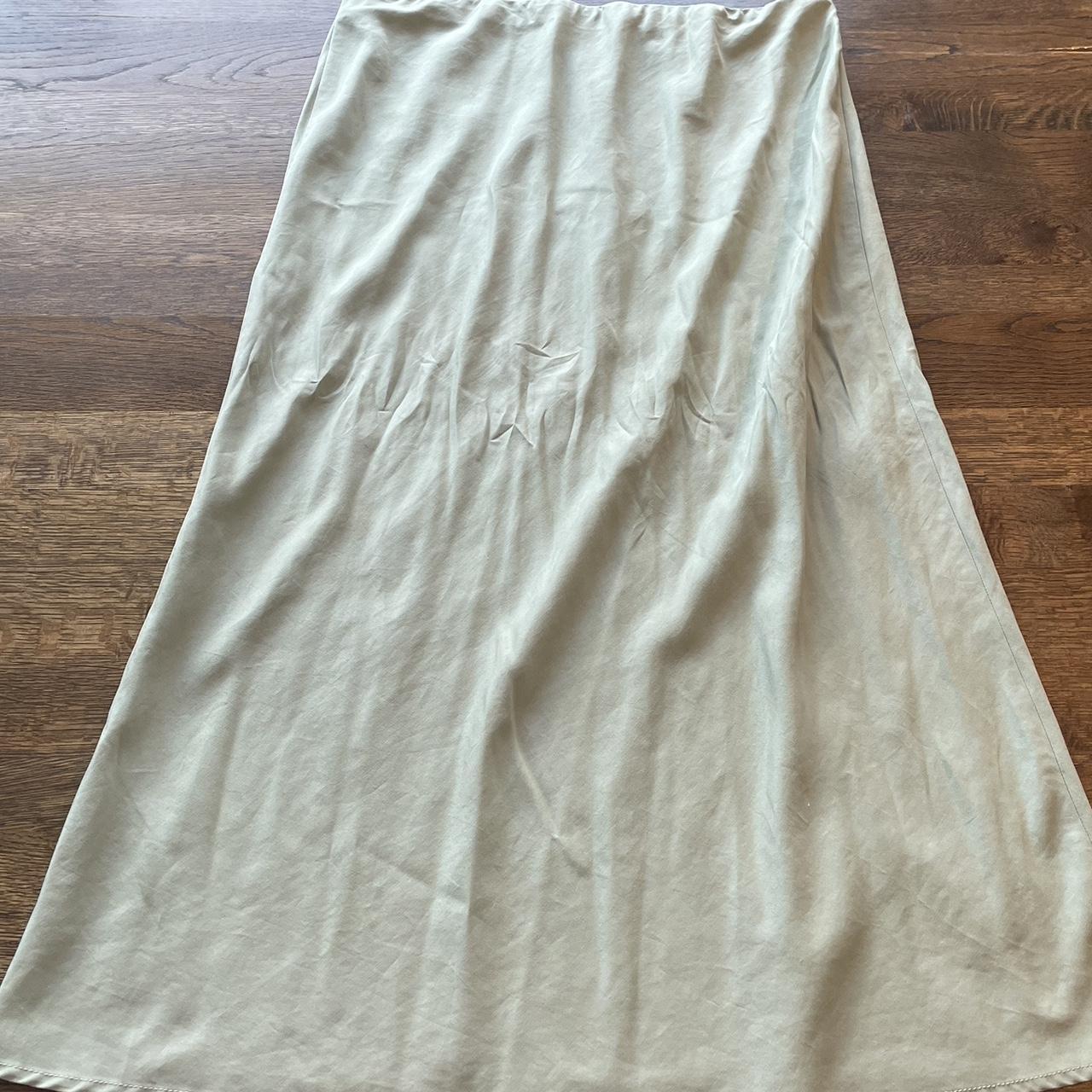 Glassons green clearance midi skirt