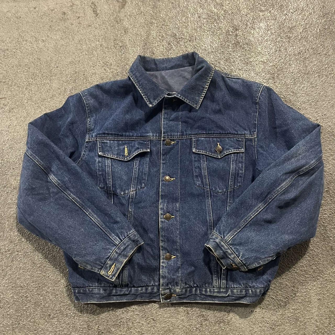 item listed by jovany109