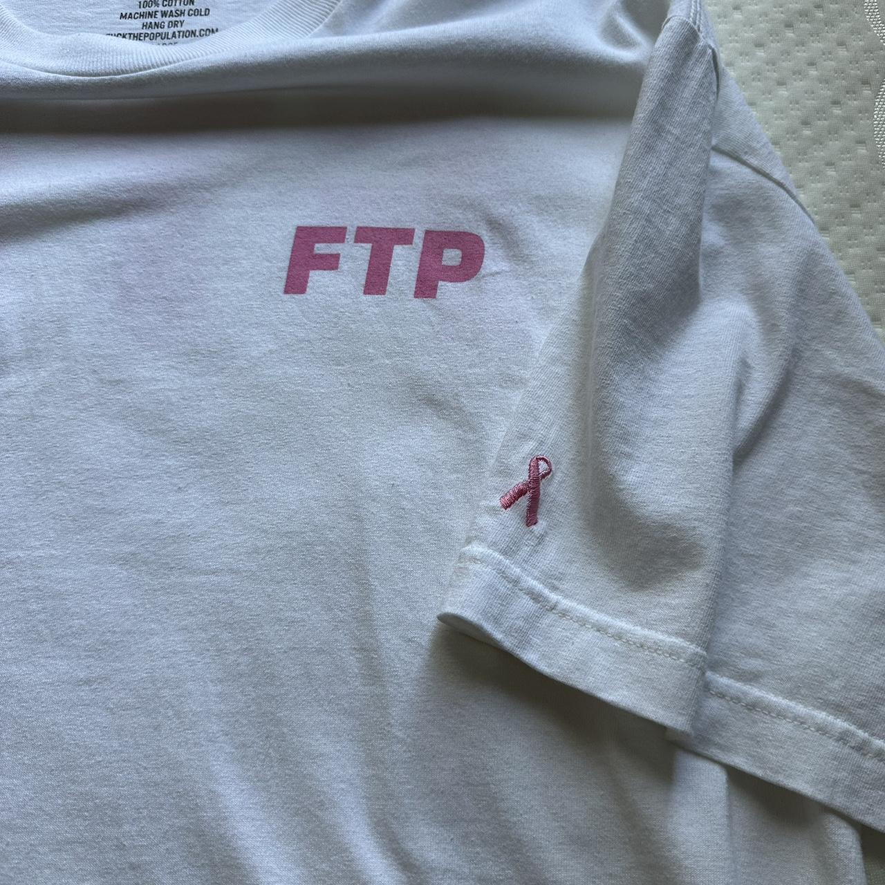 お取り寄せ】 新品 FTP Tシャツ XL TEE LOGO CANCER BREAST トップス ...