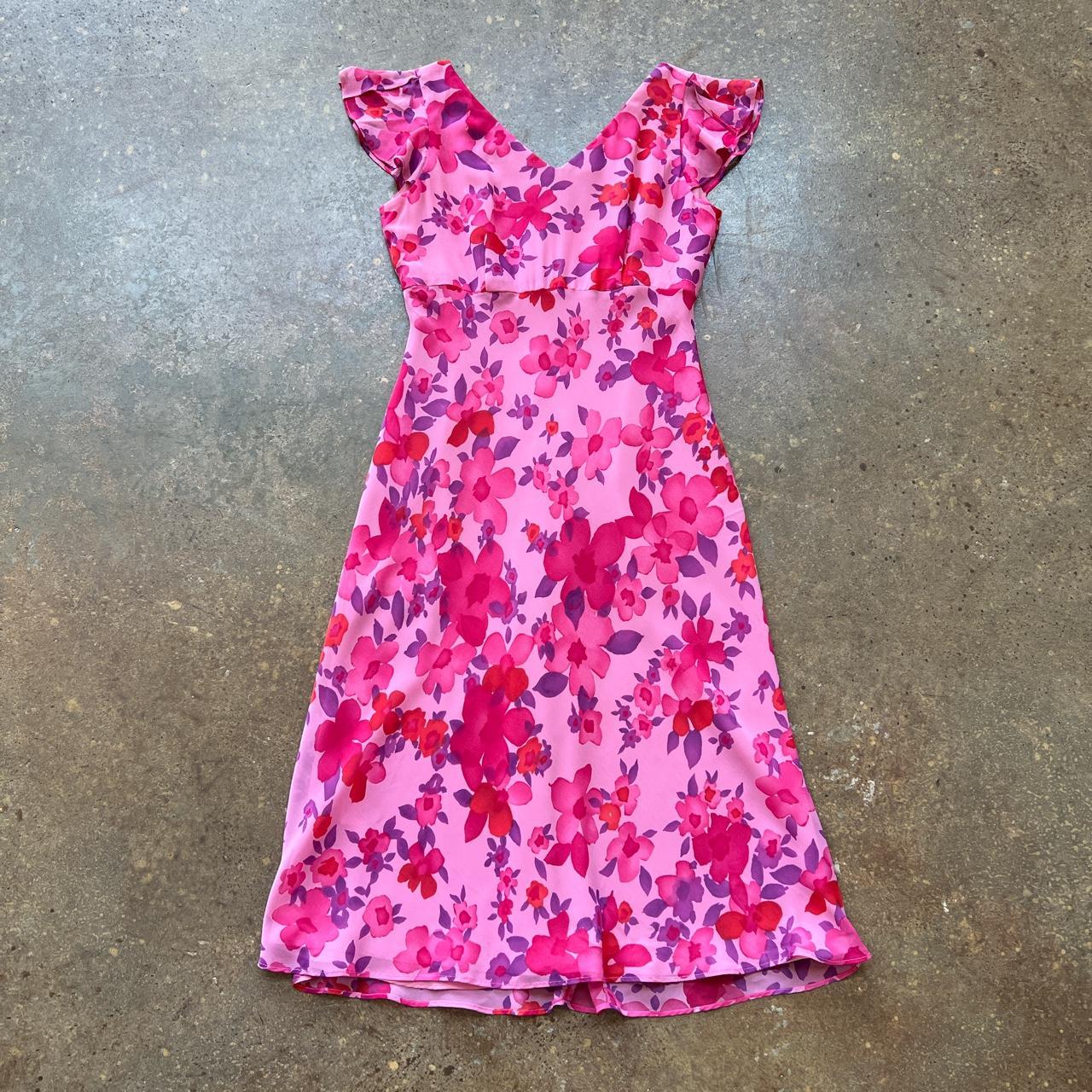 Vintage Y2K early 2000s era hot pink floral print... - Depop