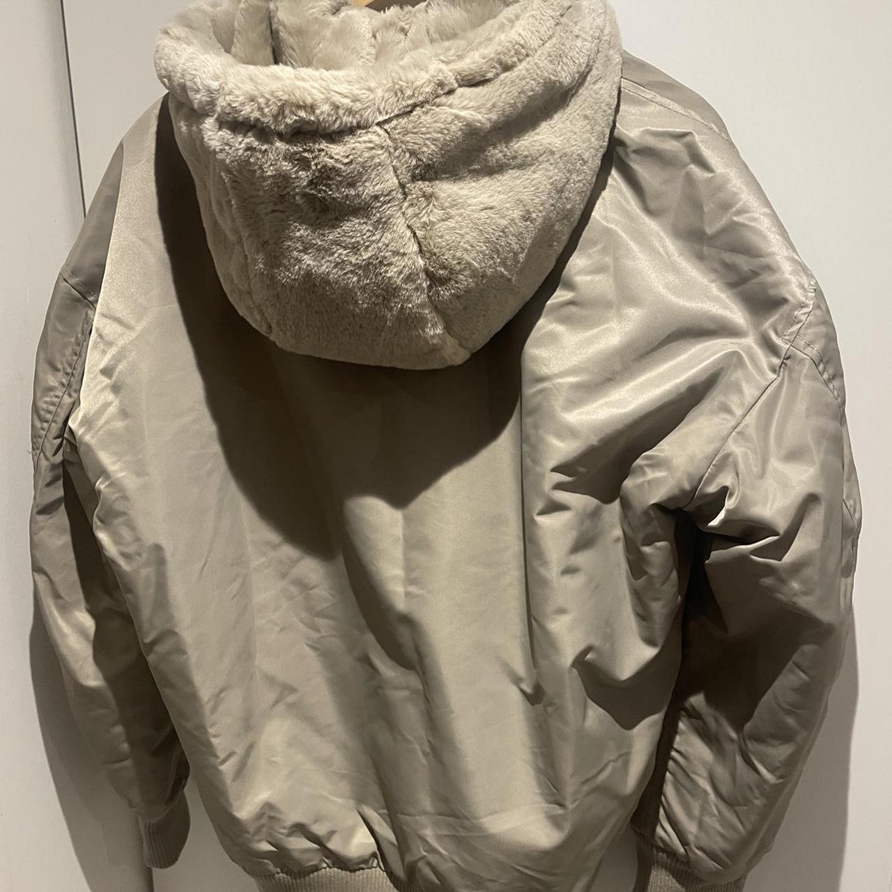 Zara Men's Tan and Cream Jacket Depop