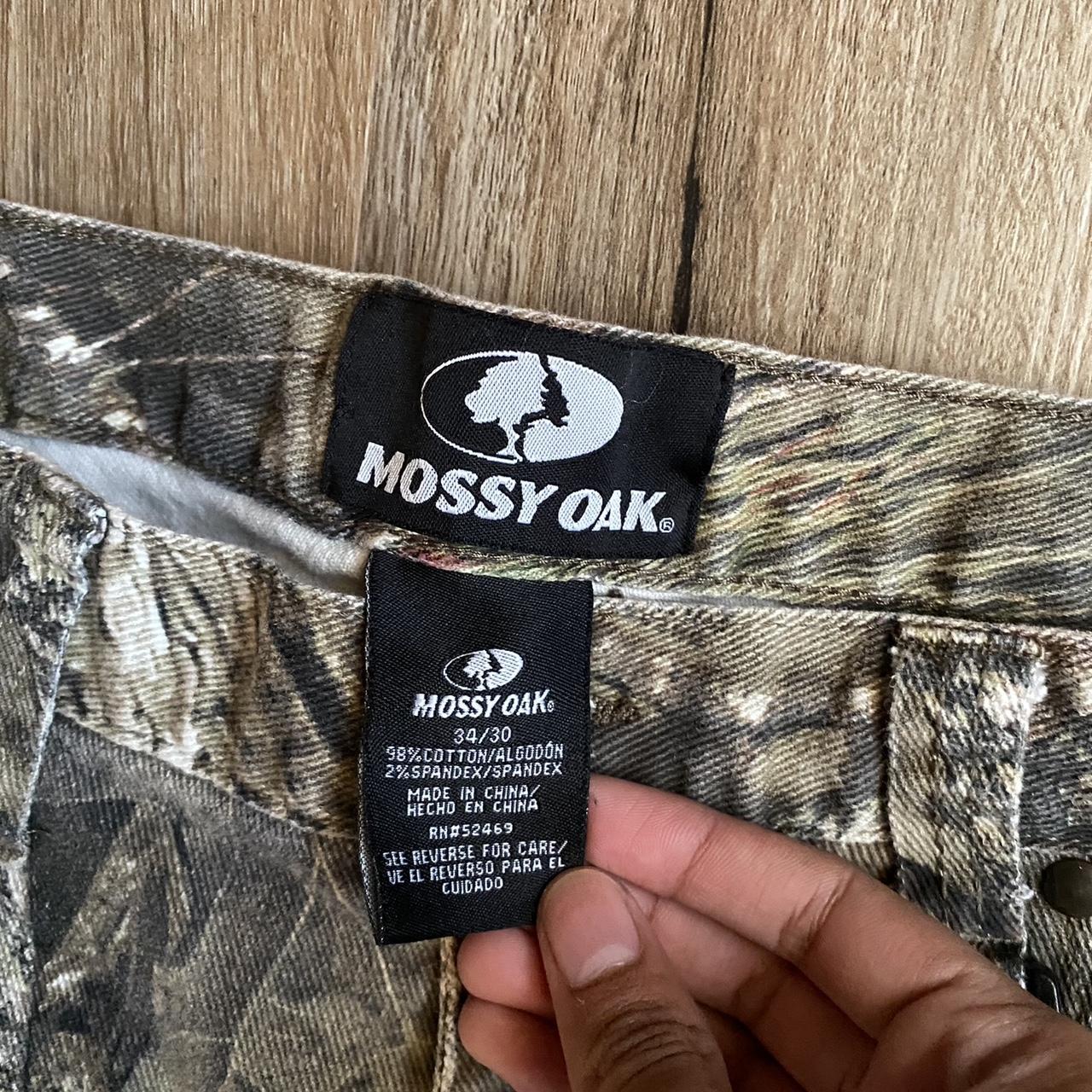 MOSSY OAK CAMO PANTS IN A SIZE 34x30 THIS IS THE... - Depop