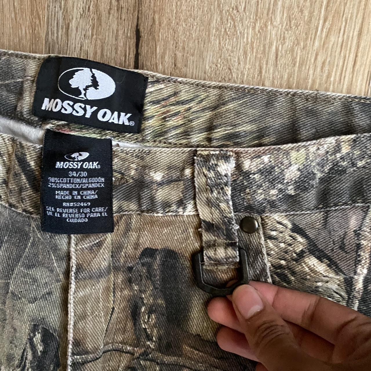 MOSSY OAK CAMO PANTS IN A SIZE 34x30 THIS IS THE... - Depop