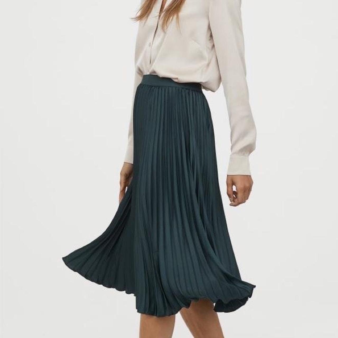 Green pleated skirt h&m best sale