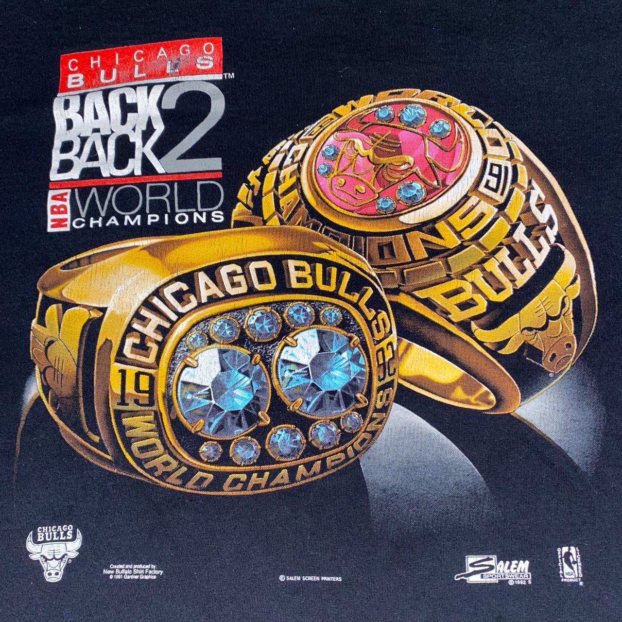 【宅配買取】Chicago Bulls Back 2 Back Rings T-shirt トップス