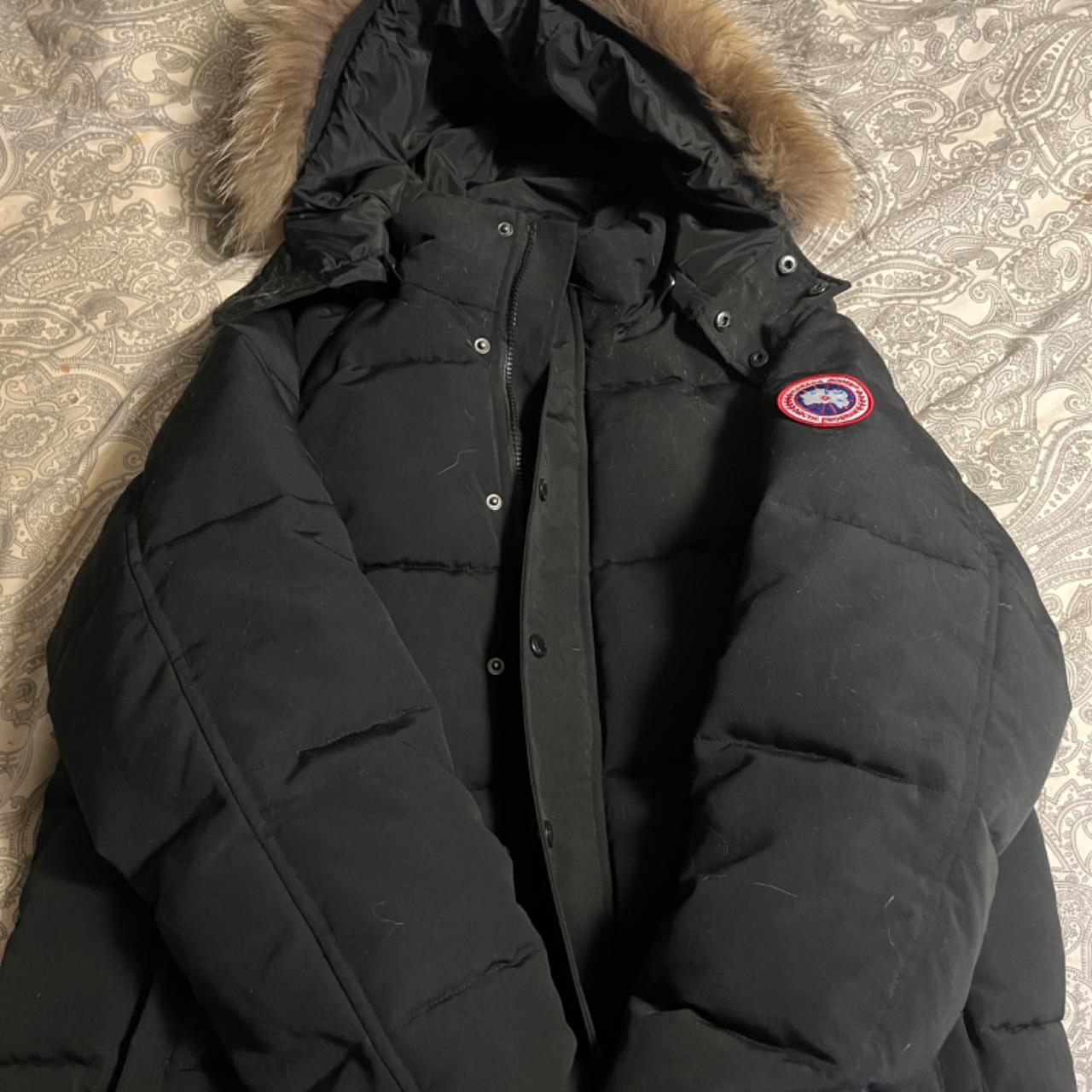 Mens canada goose coat. Size L. Worn a couple times... - Depop