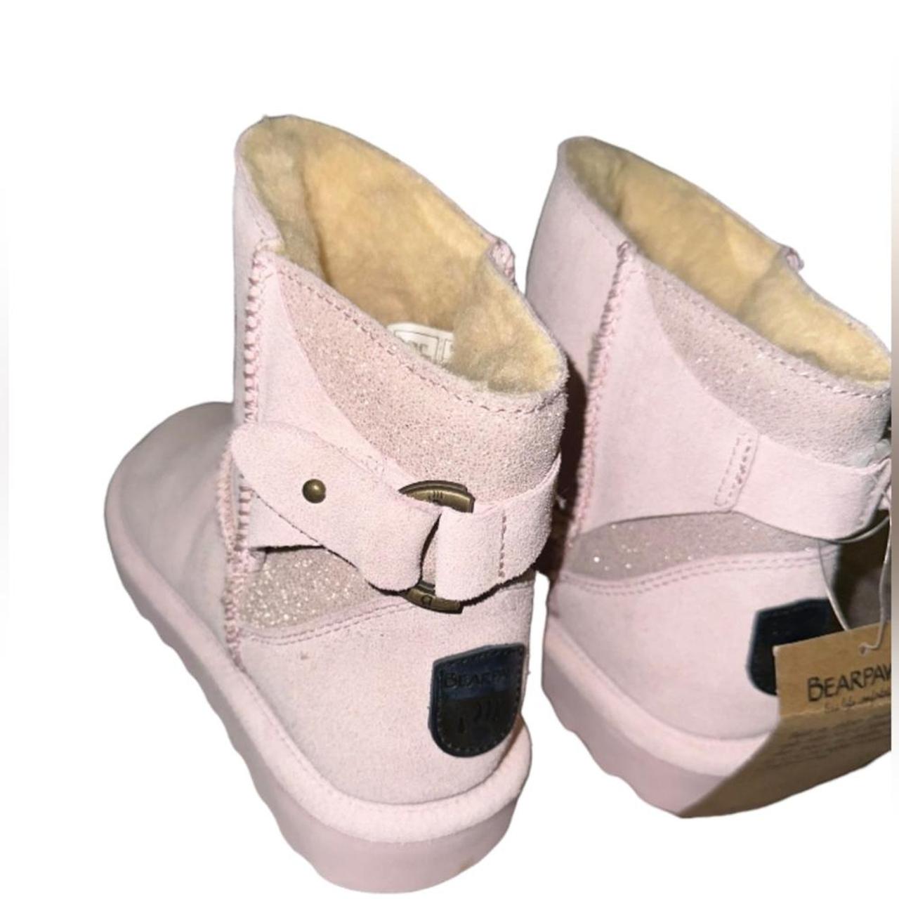 Nwt no box), Women's Bearpaw Betty Water