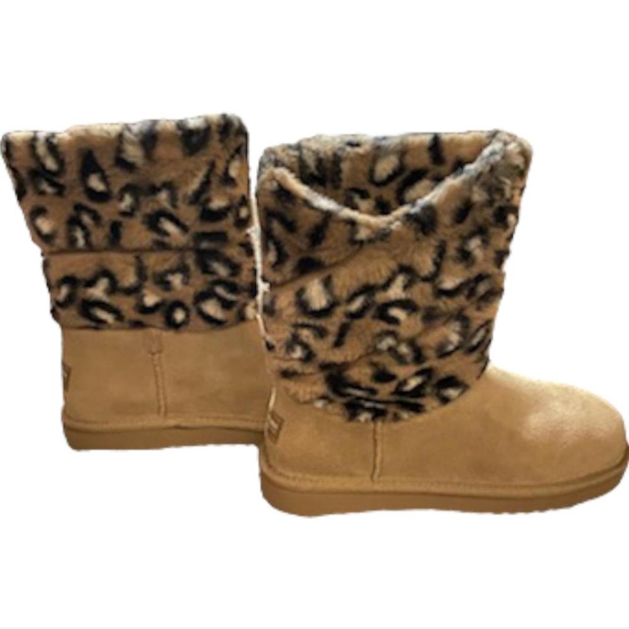 Kookaburra short shops UGG