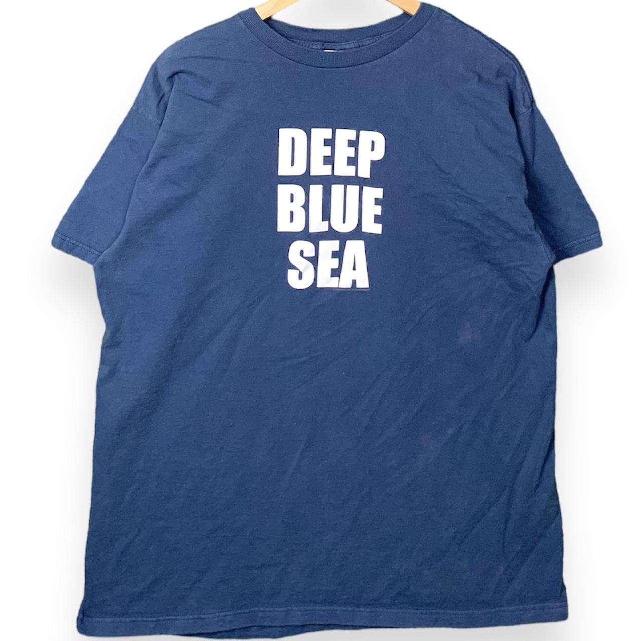 Vintage 1999 Deep Blue Sea T-Shirt. Double sided...