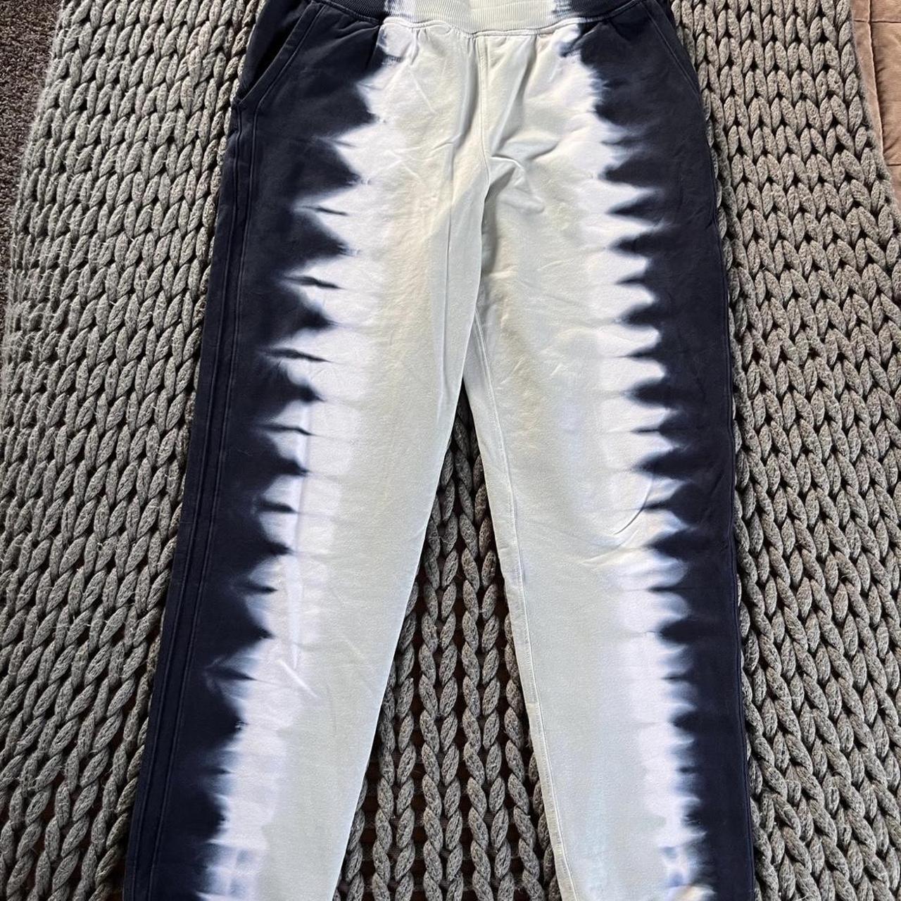 Lululemon tie dye sweatpants - size 6 (hangtag is - Depop