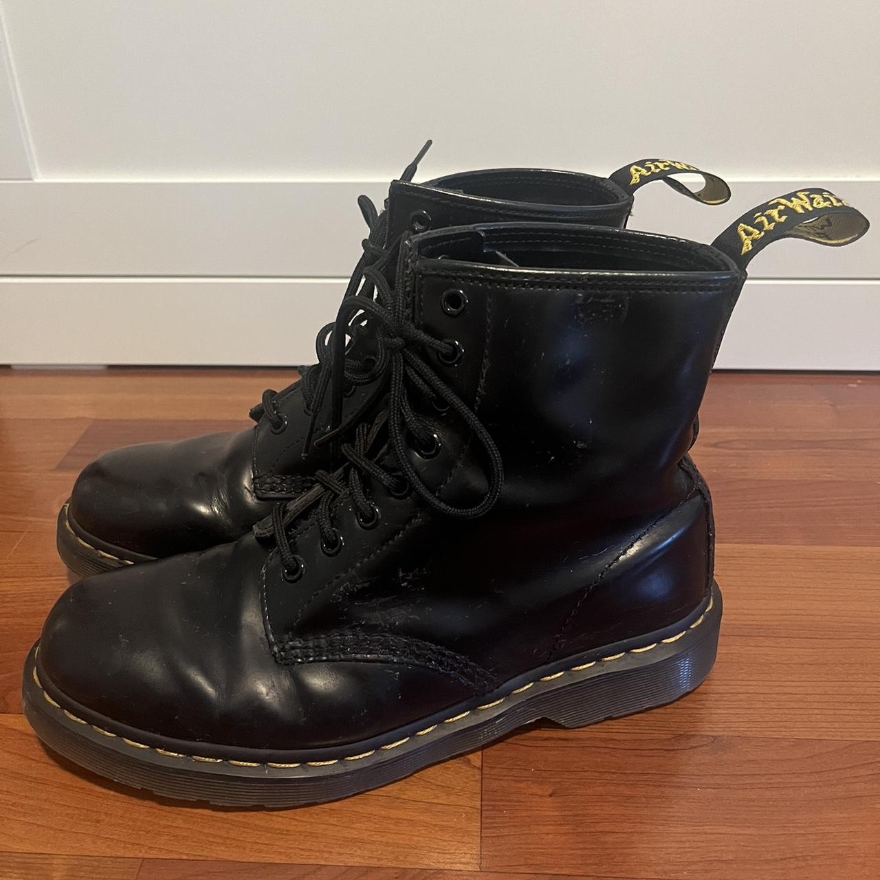 1460 doc martens white