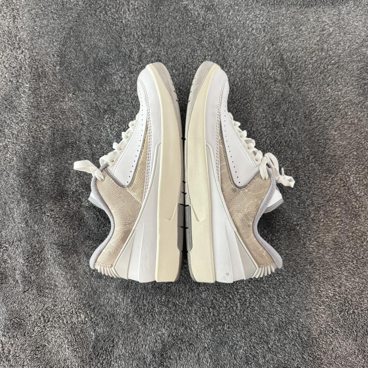 cream jordans mens