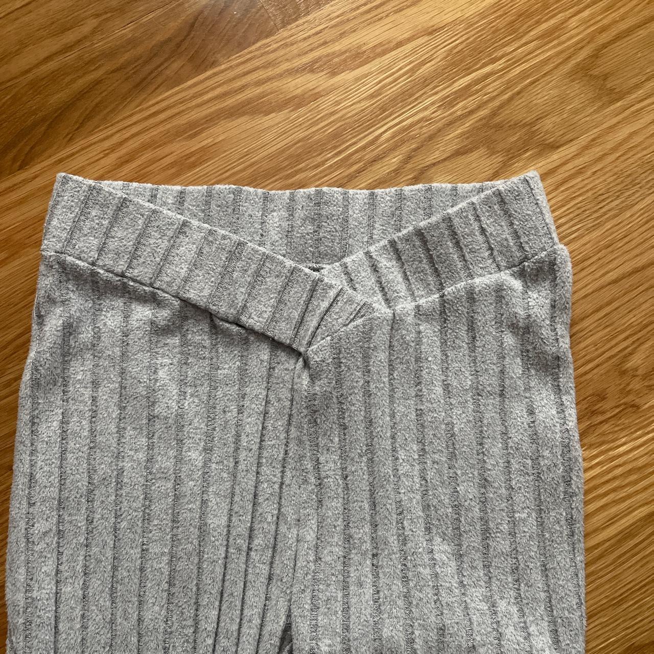 SHEIN Women's Grey Leggings | Depop