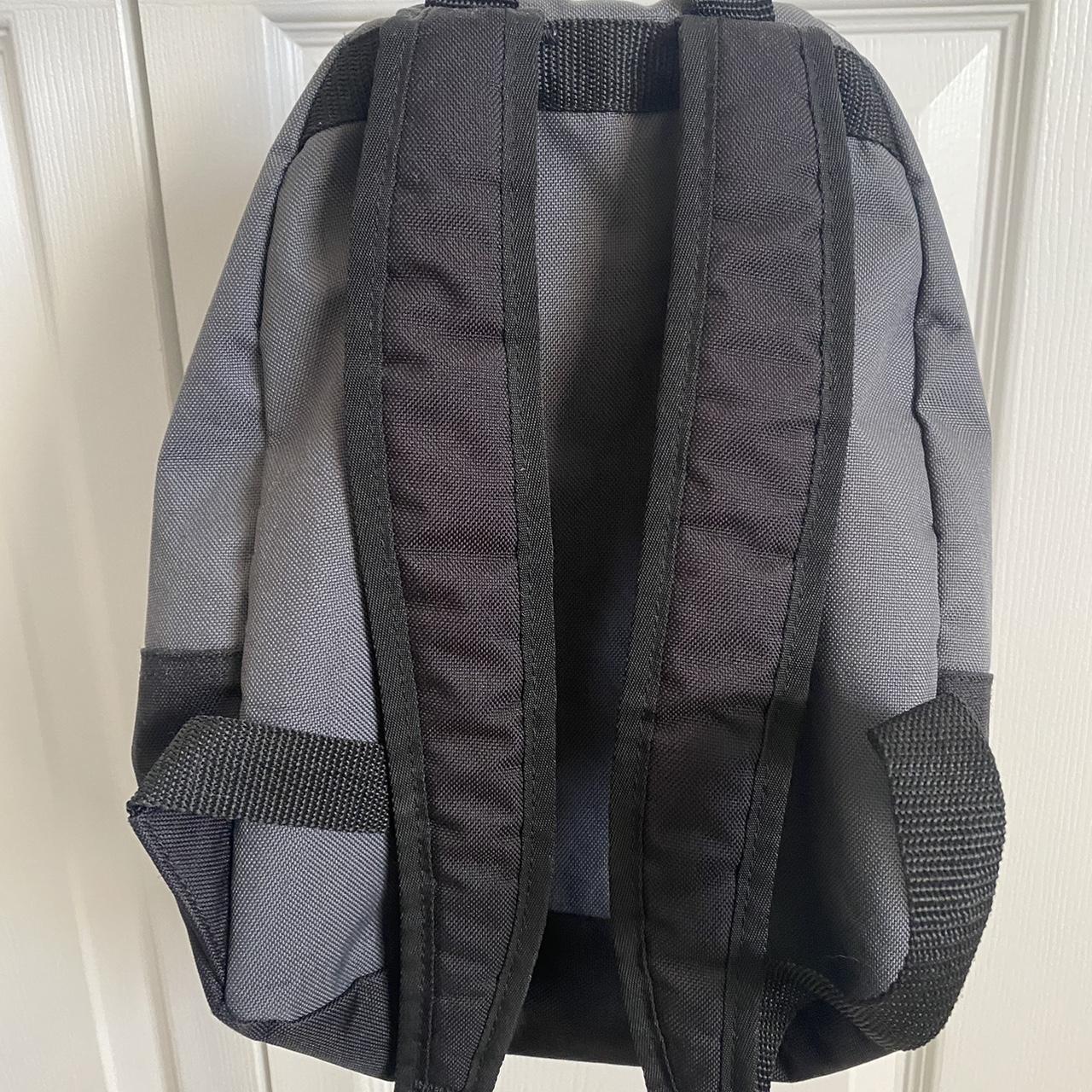 mens small nike backpack