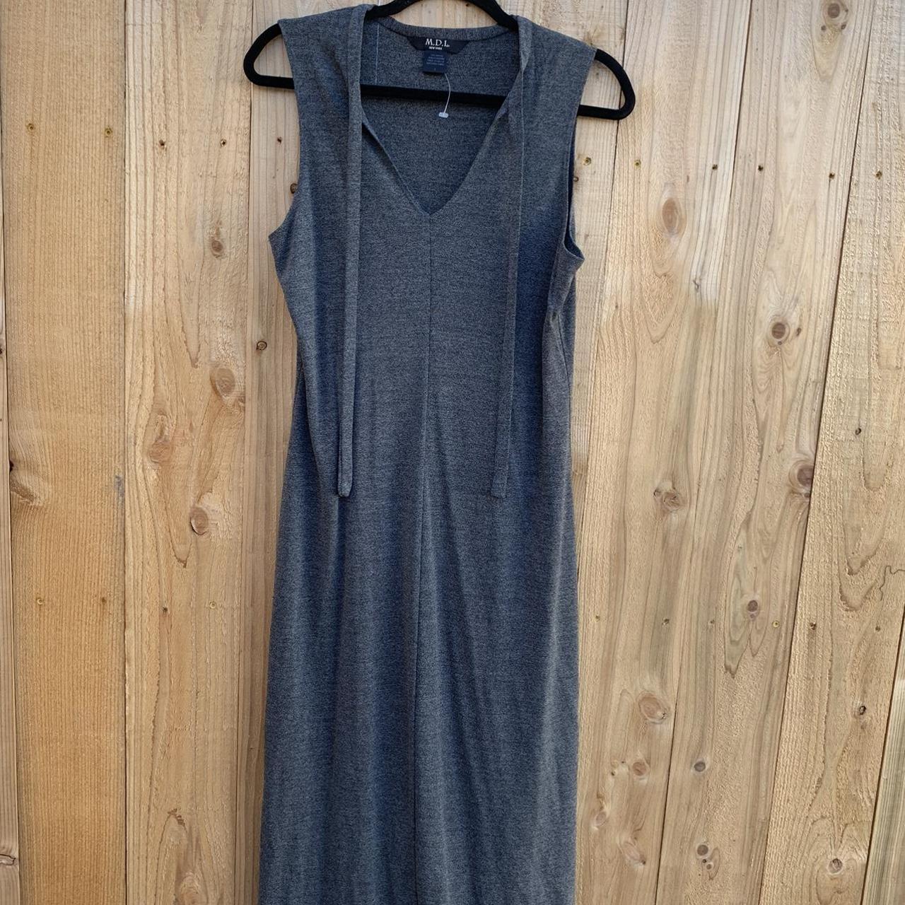 M. D. L. New York Women's grey dress size large.... - Depop