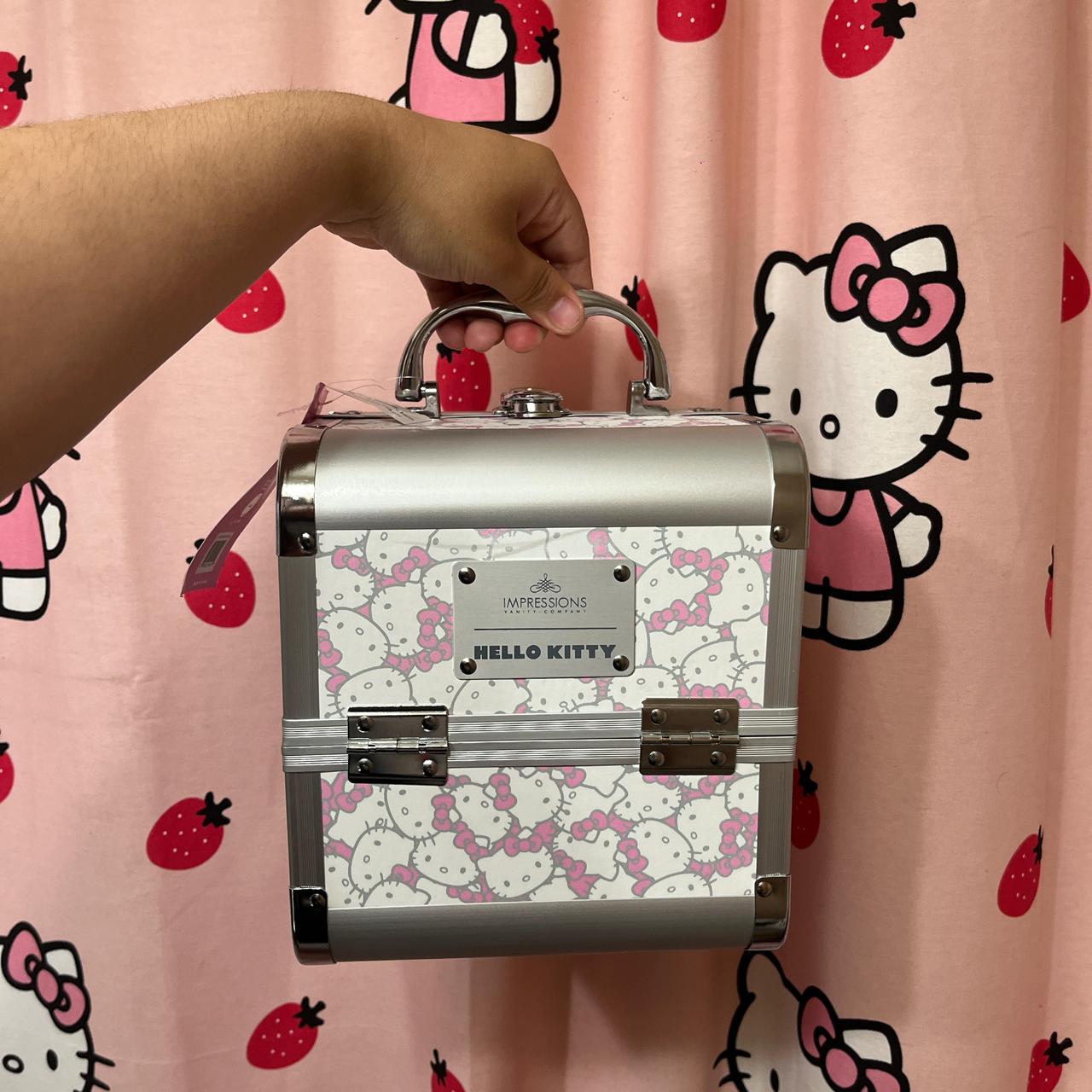 Hello Kitty factory SlayCube Makeup Travel