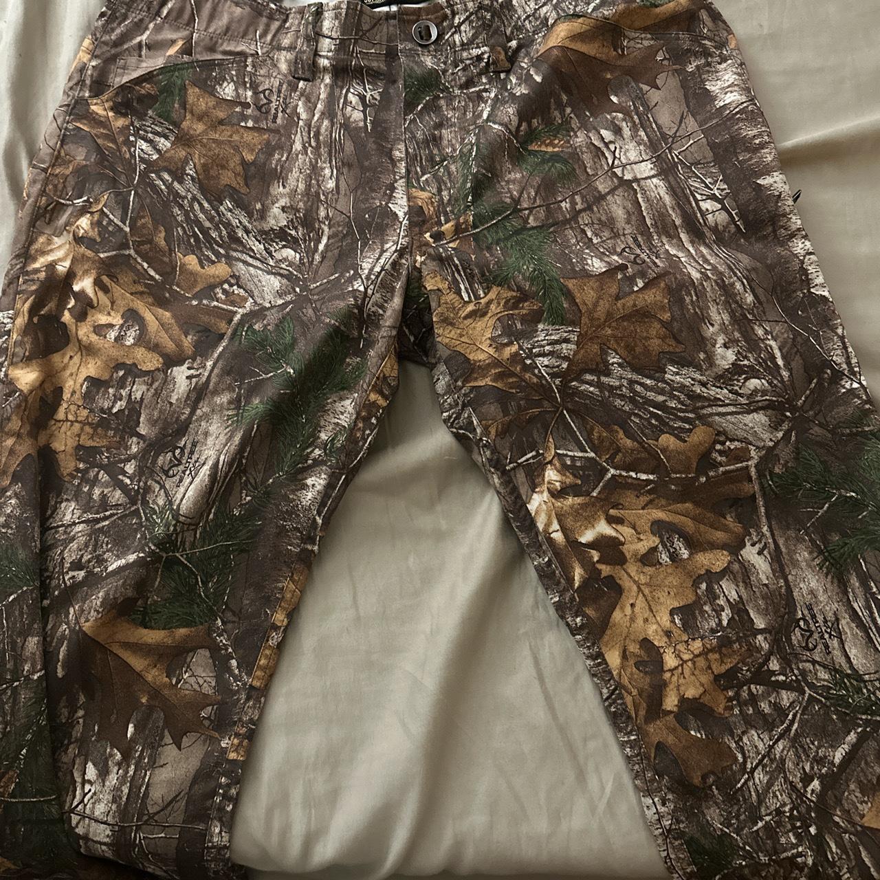 Realtree Camo Pants -Size 38/30 -Amazing condition... - Depop