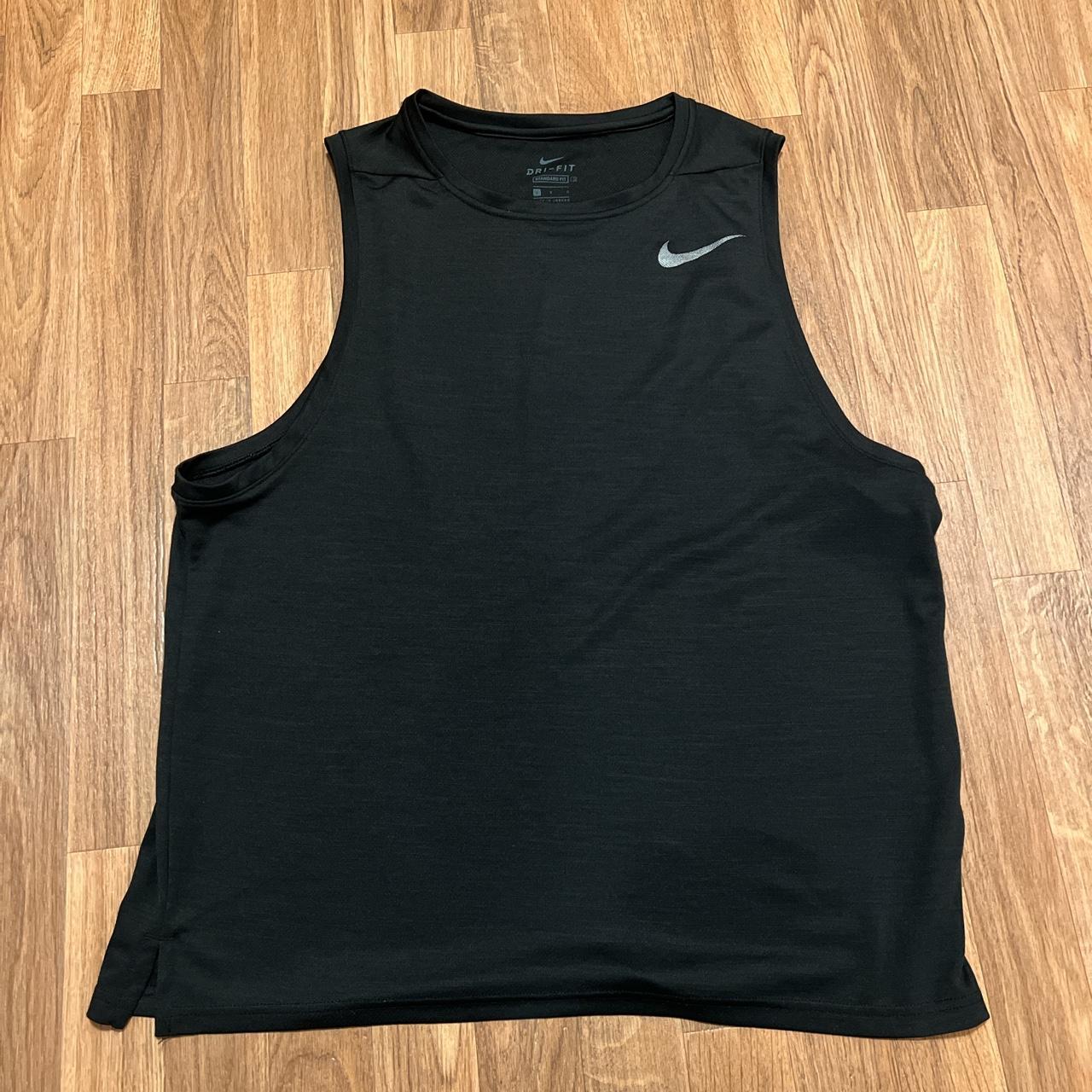 green nike golf shorts