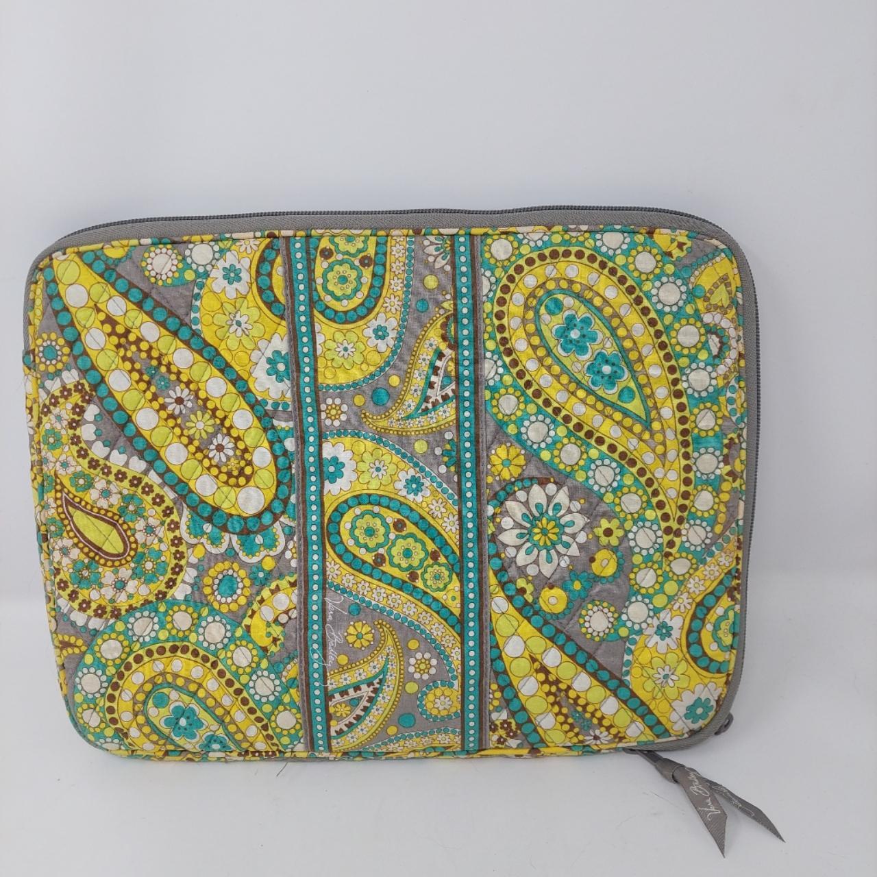 Vera bradley 2024 laptop sleeve