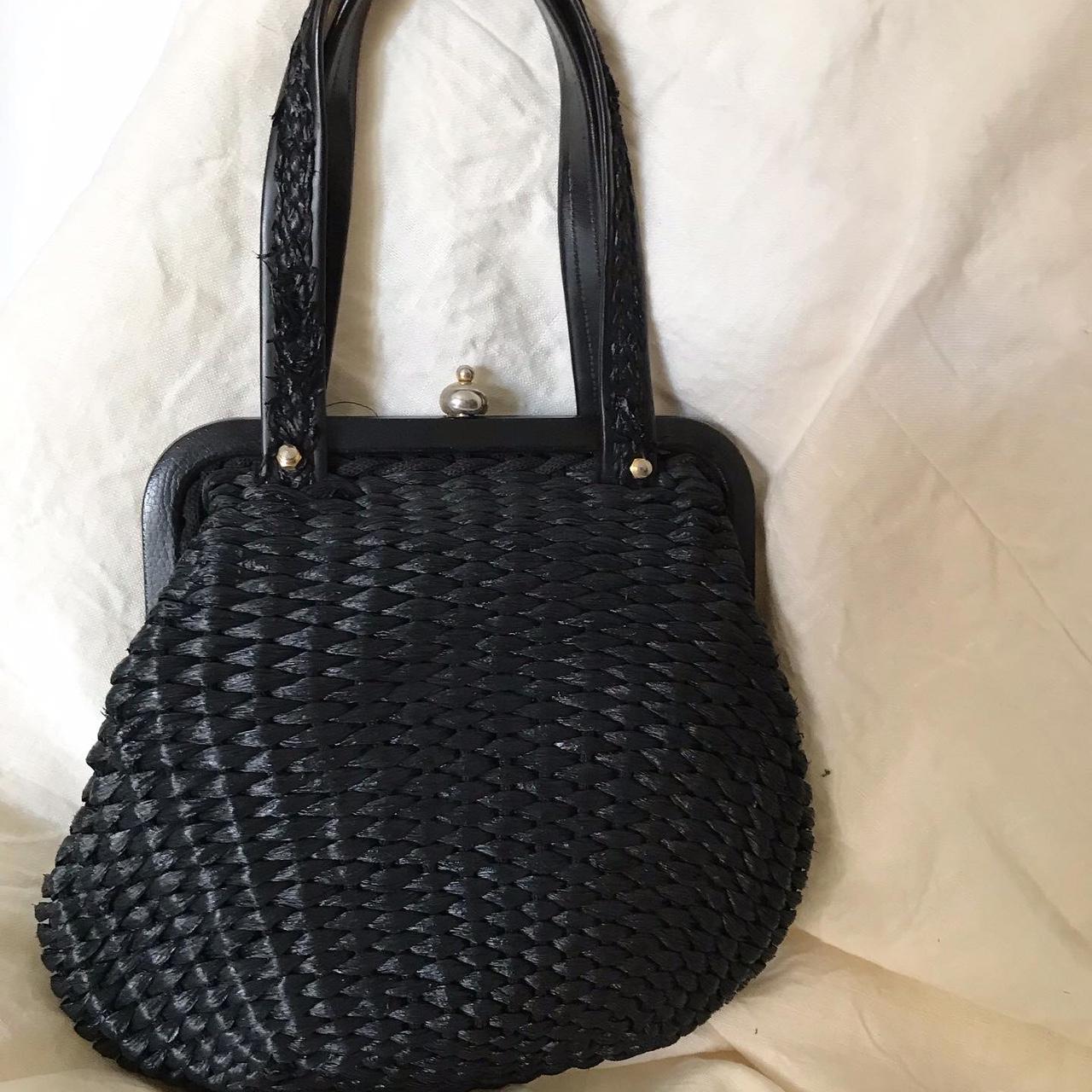 Piccola borsa vintage anni 50 in rafia nera... - Depop