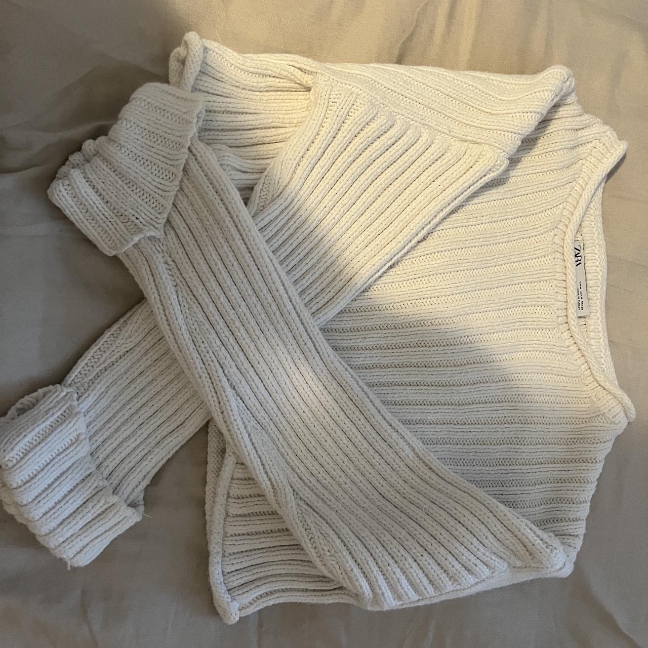 ZARA white oversized cropped sweater with rolled sleeve Depop