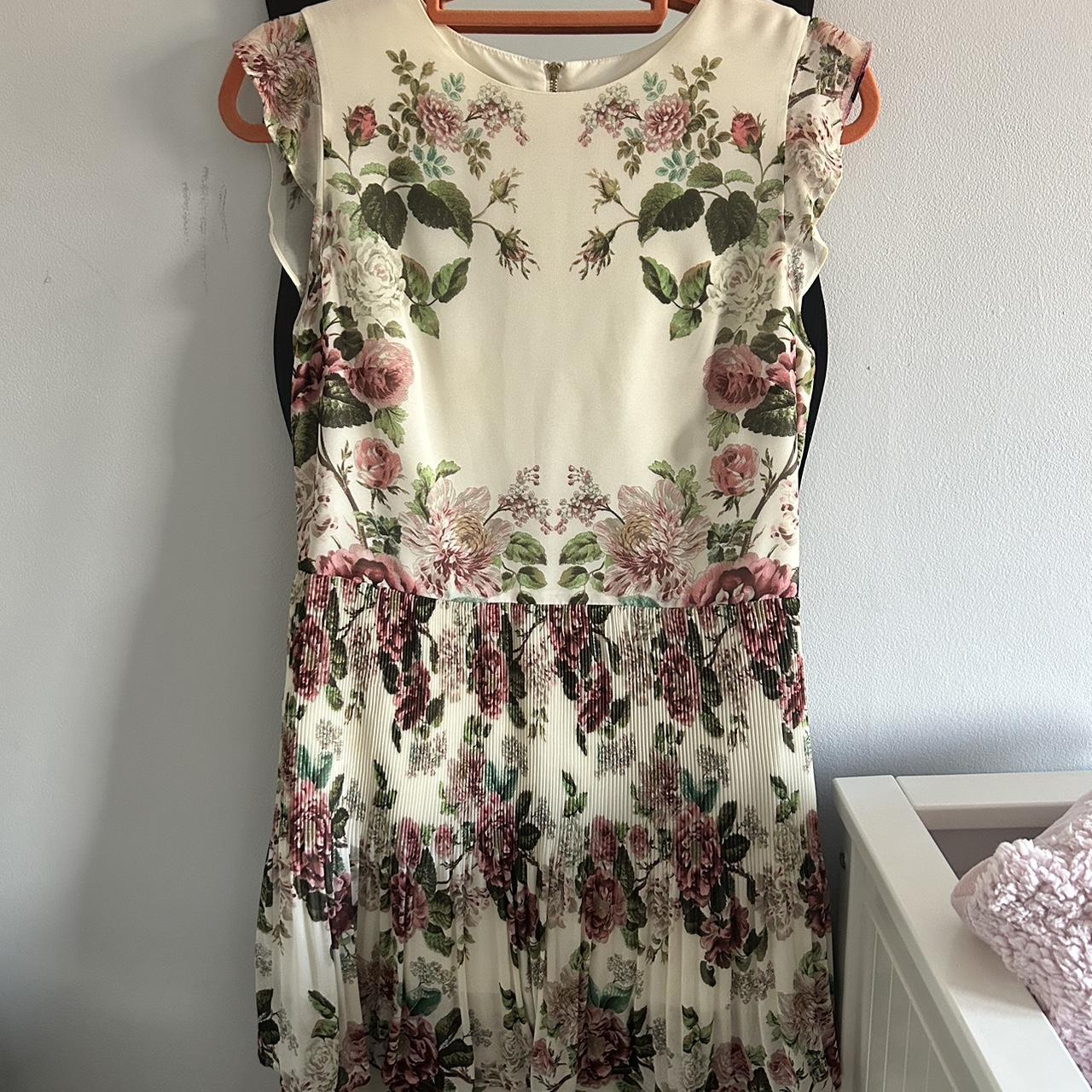 Oasis Women's Dress | Depop