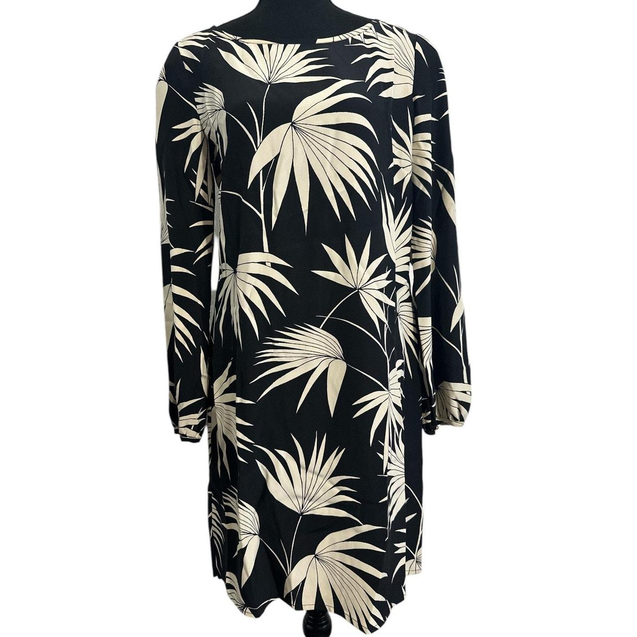 item listed by staliscloset