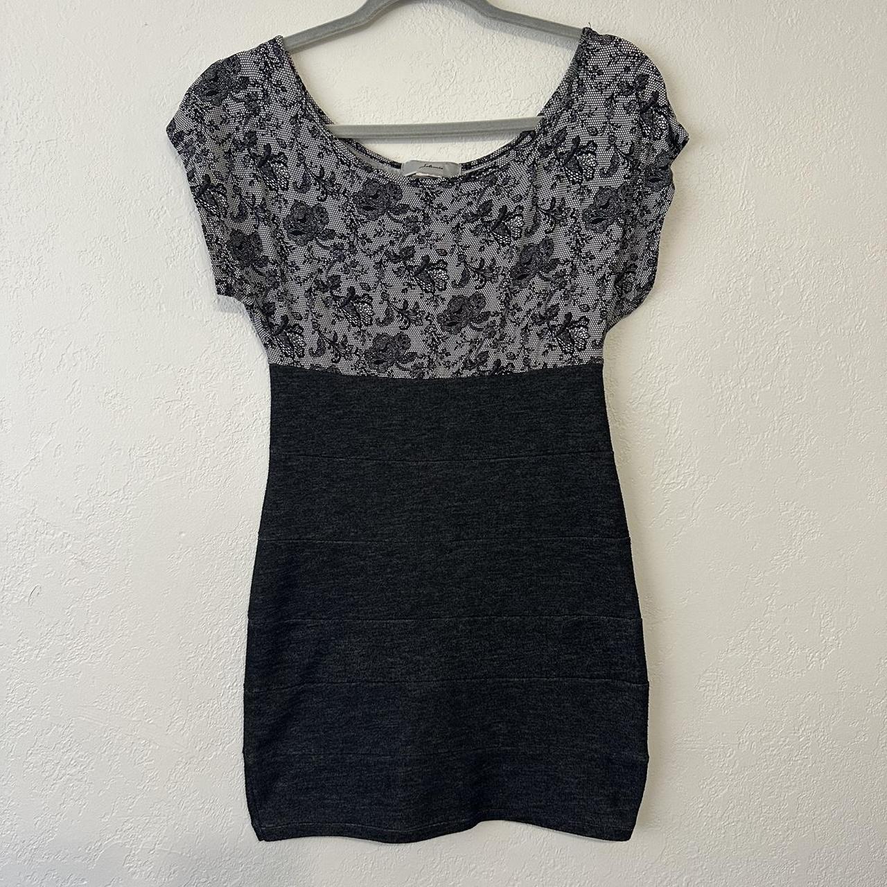 item listed by staliscloset