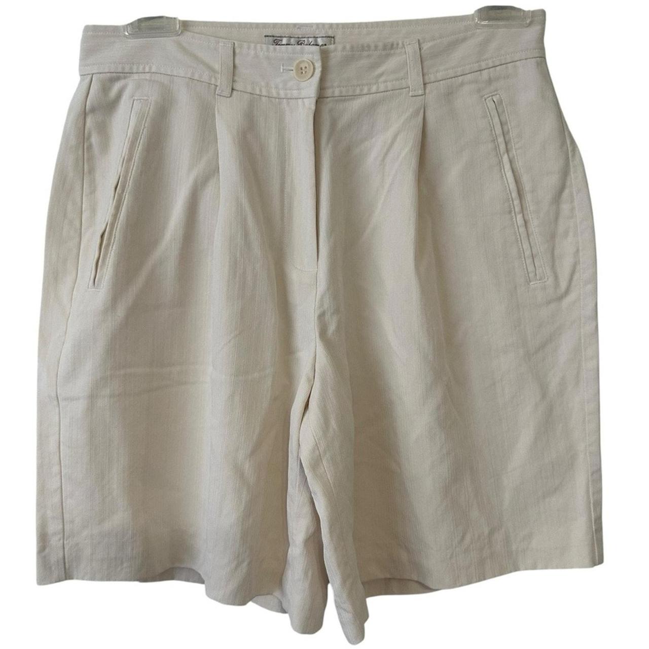 item listed by staliscloset