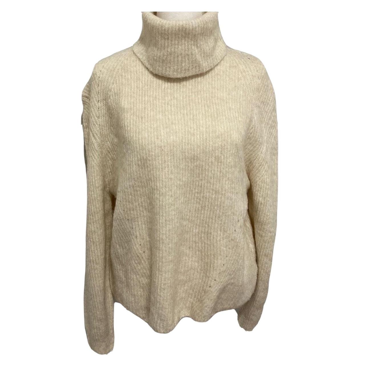 item listed by staliscloset