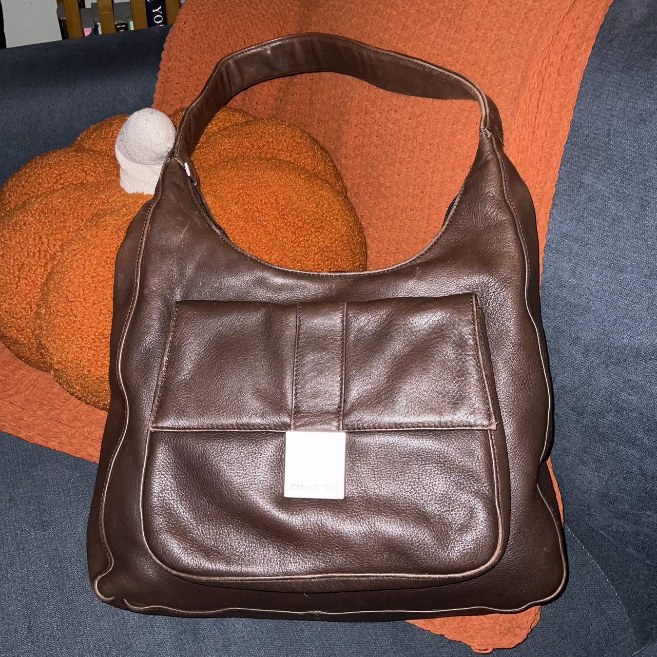 Kenneth Cole high quality Medium Brown Leather Purse