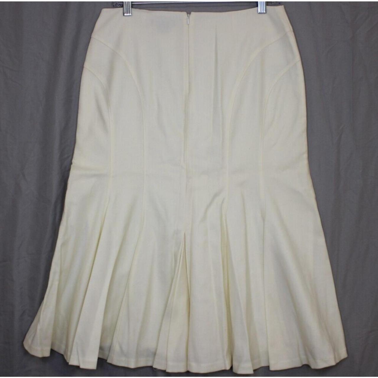 Ann Taylor Women's Skirt (2)