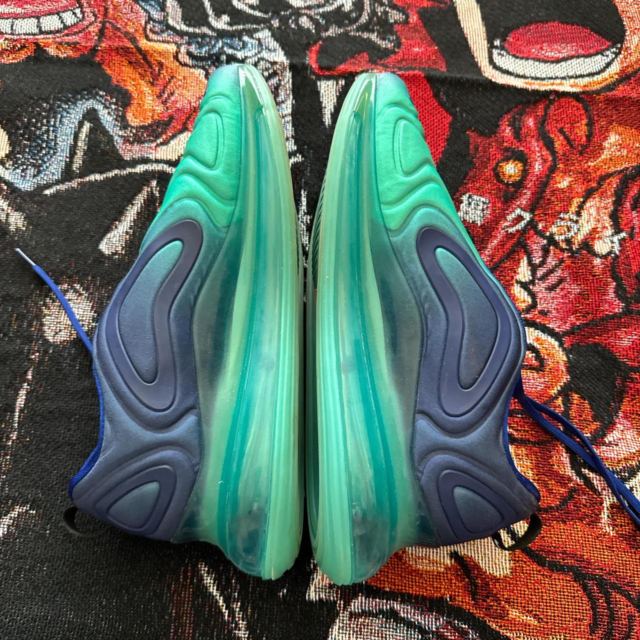 720 nike black and blue