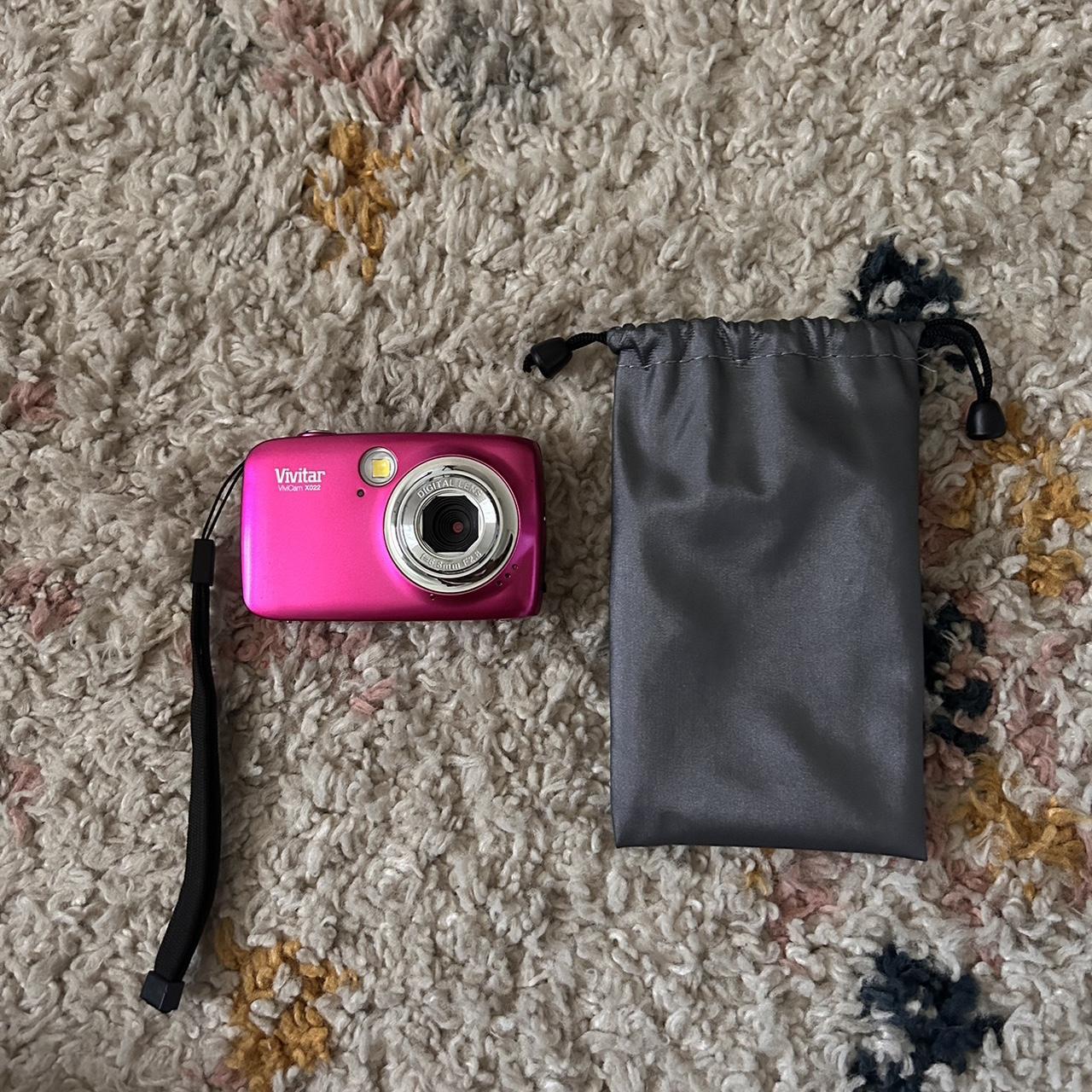 Vivitar digital camera small screen defect as depop