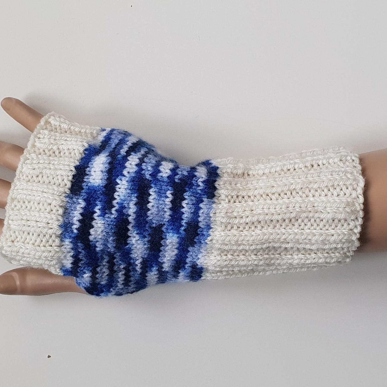 women-s-cream-and-blue-gloves-depop