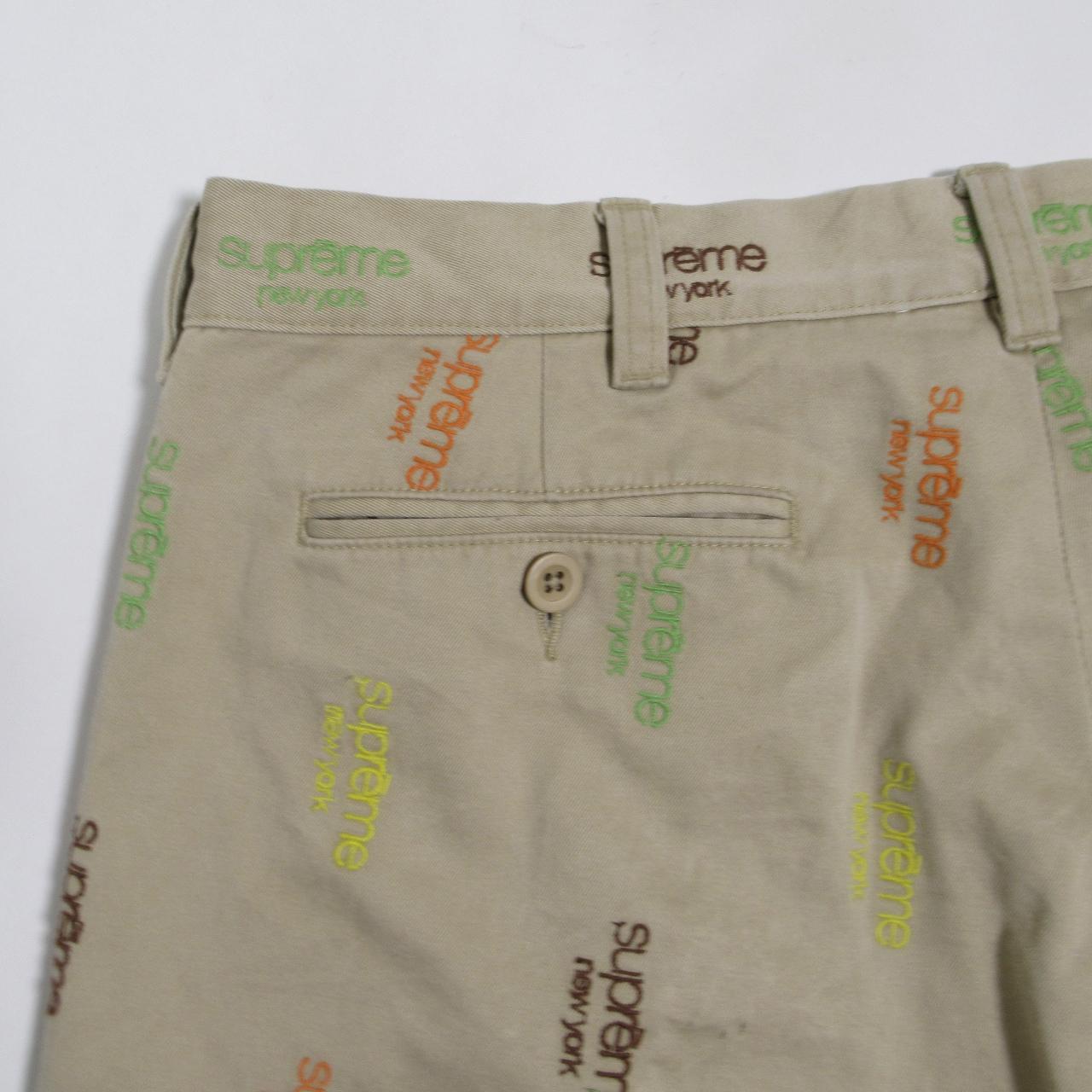 パンツ supreme Nyc Classic Logo Chino Short 30 Supreme Classic Logo Chino Short (SS23) - $138