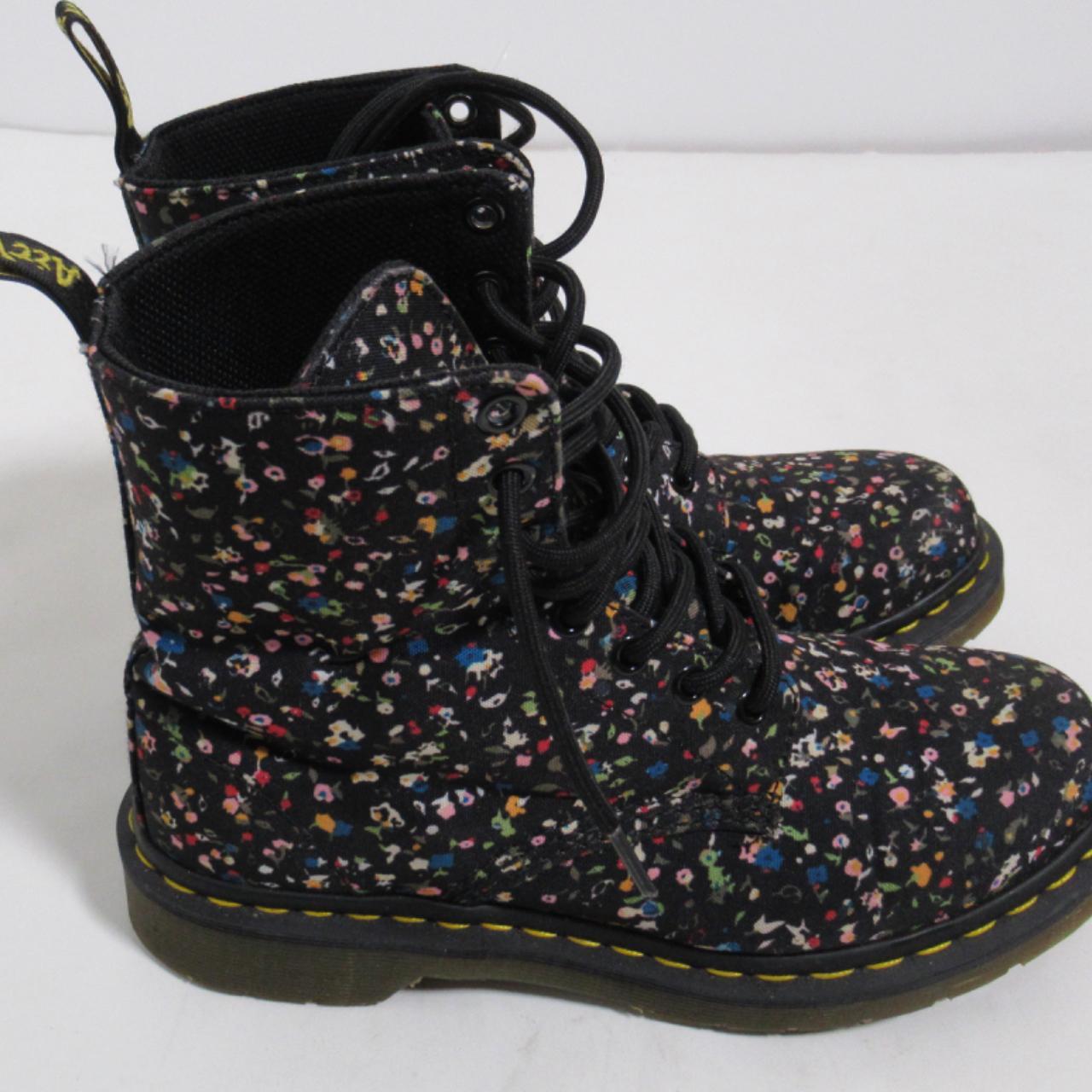 Dr Martens Women s Page Courtney Floral T Canvas. Depop