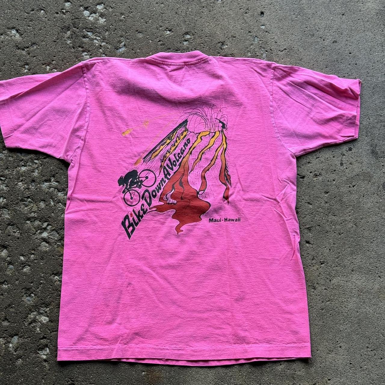 Vintage Maui Pink Graphic Tee No stains or... - Depop