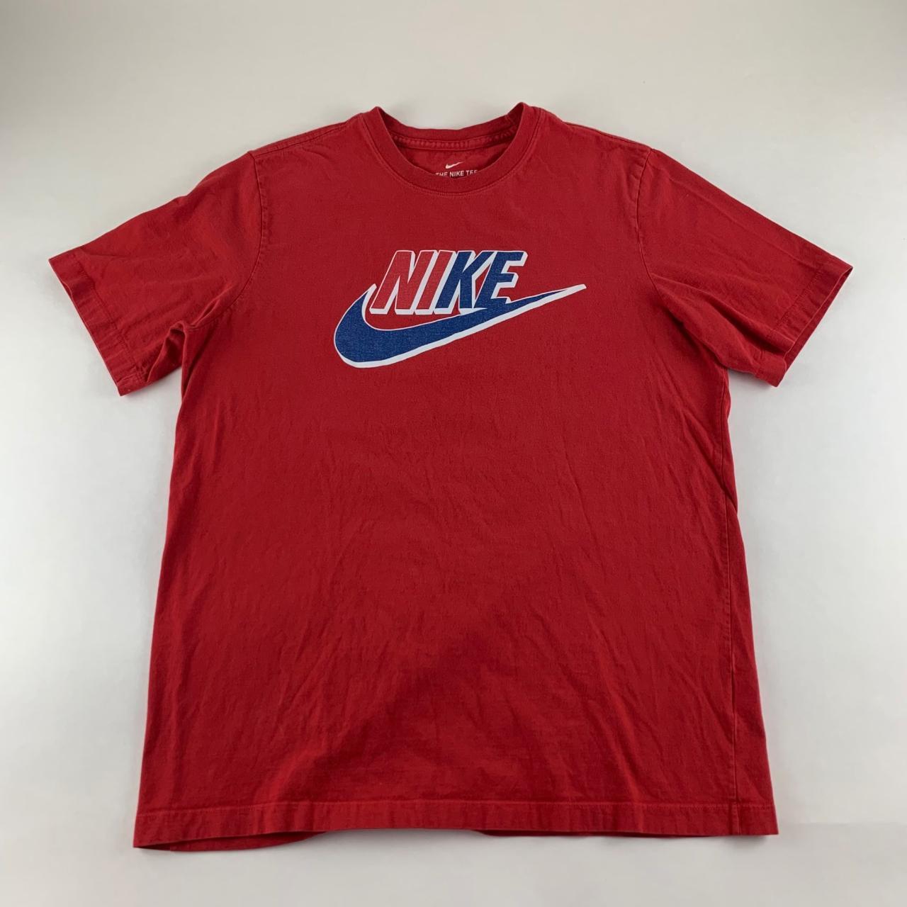 Nike Men's Red And Blue T-shirt 