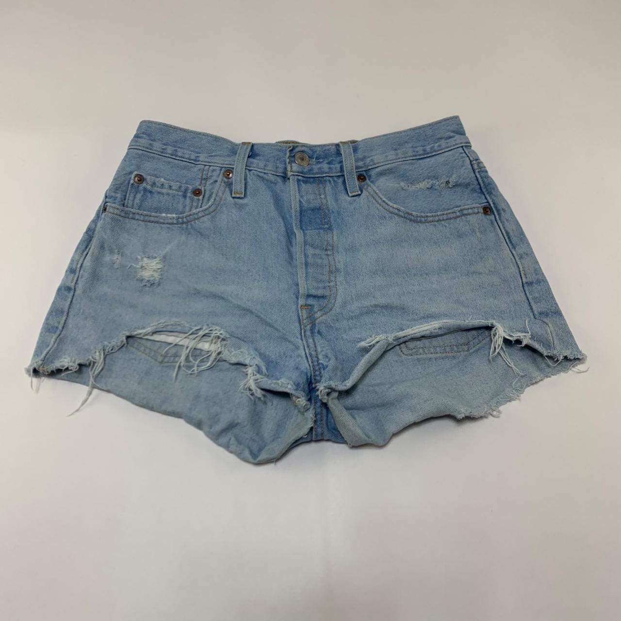 501 light wash hotsell distressed denim cutoff shorts