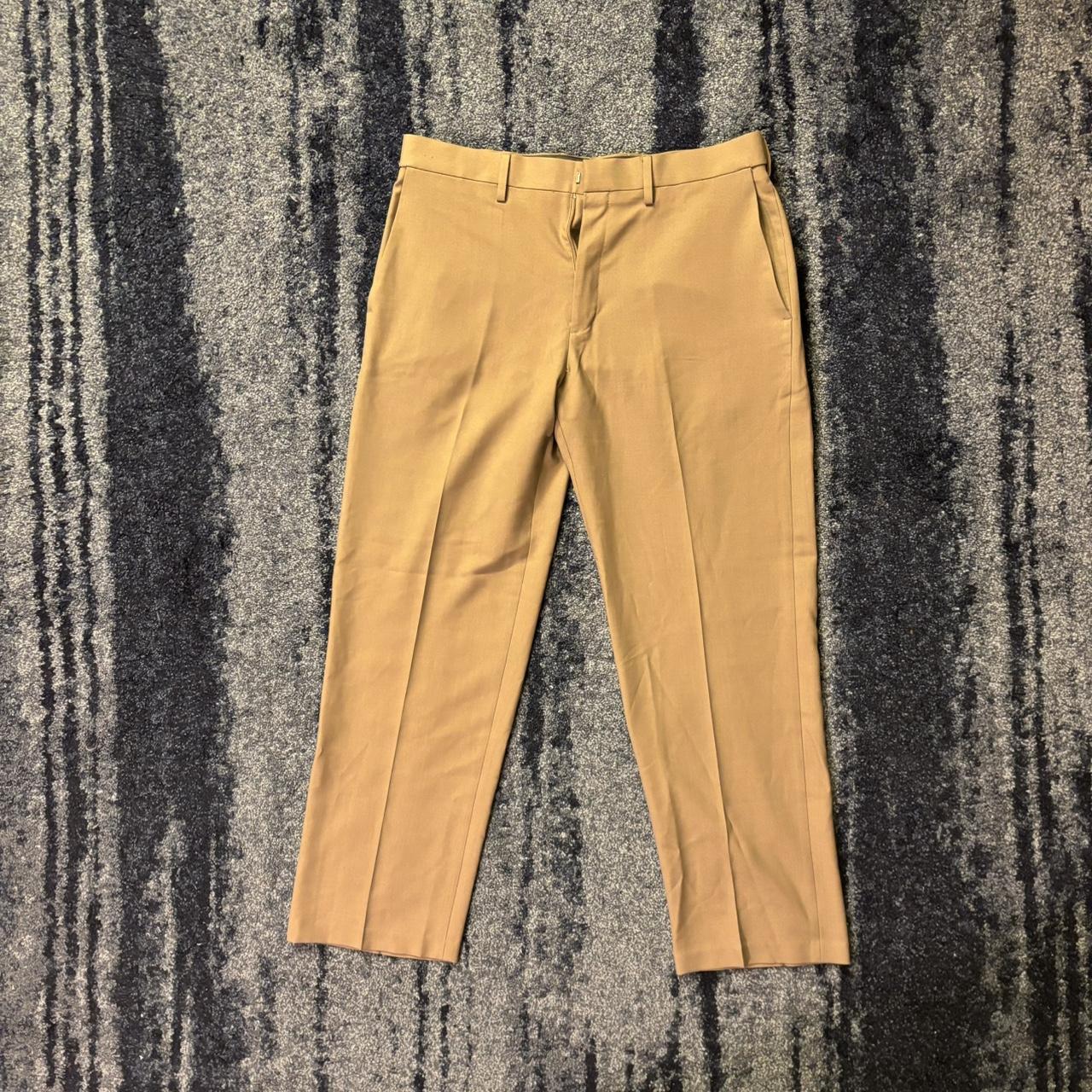 Haggar Men's Iron Free Premium Khaki Straight Fit Flat Front Flex Waist  Casual Pant Sand 30 x 30 at Amazon Men's Clothing store