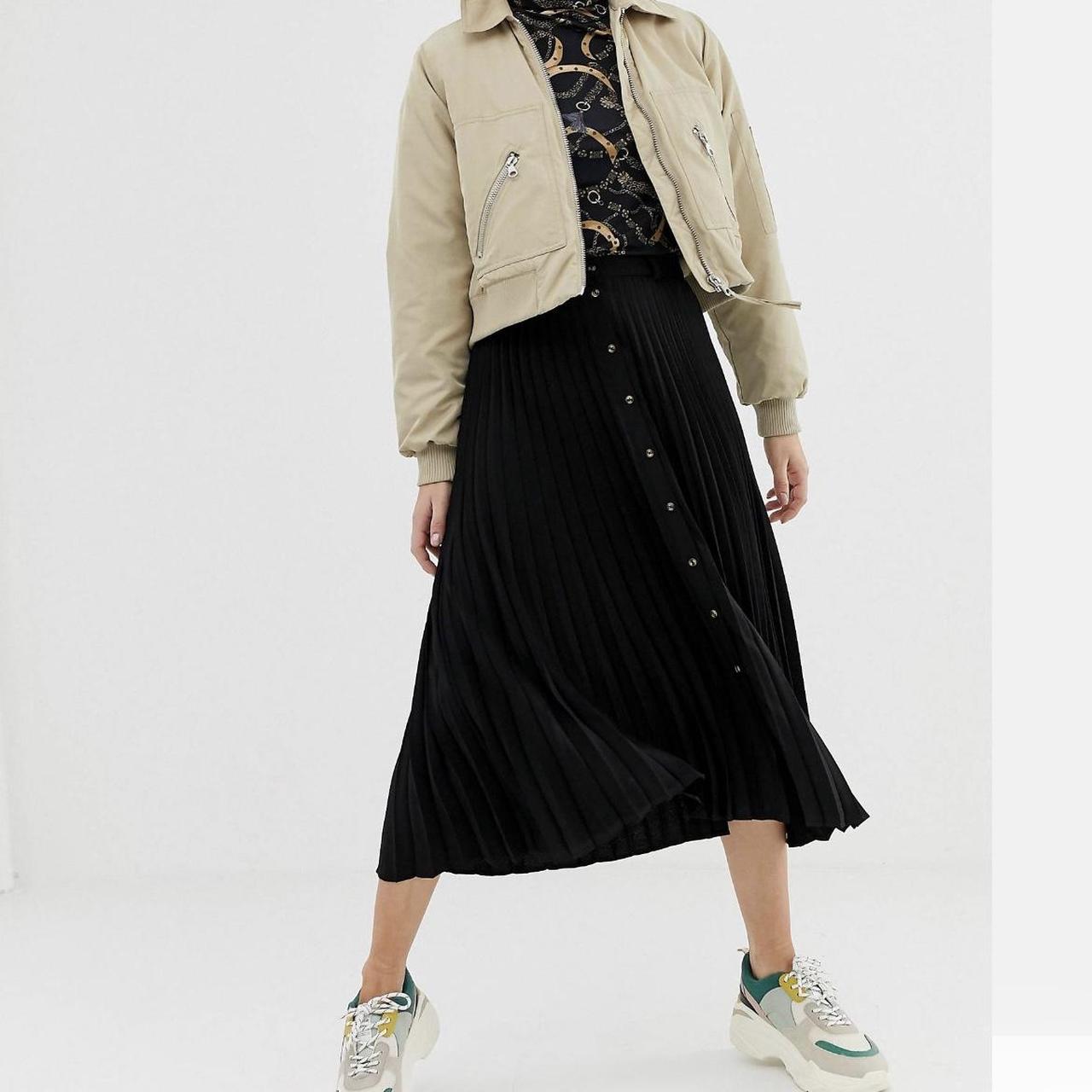 Stradivarius Women's Black Skirt (2)