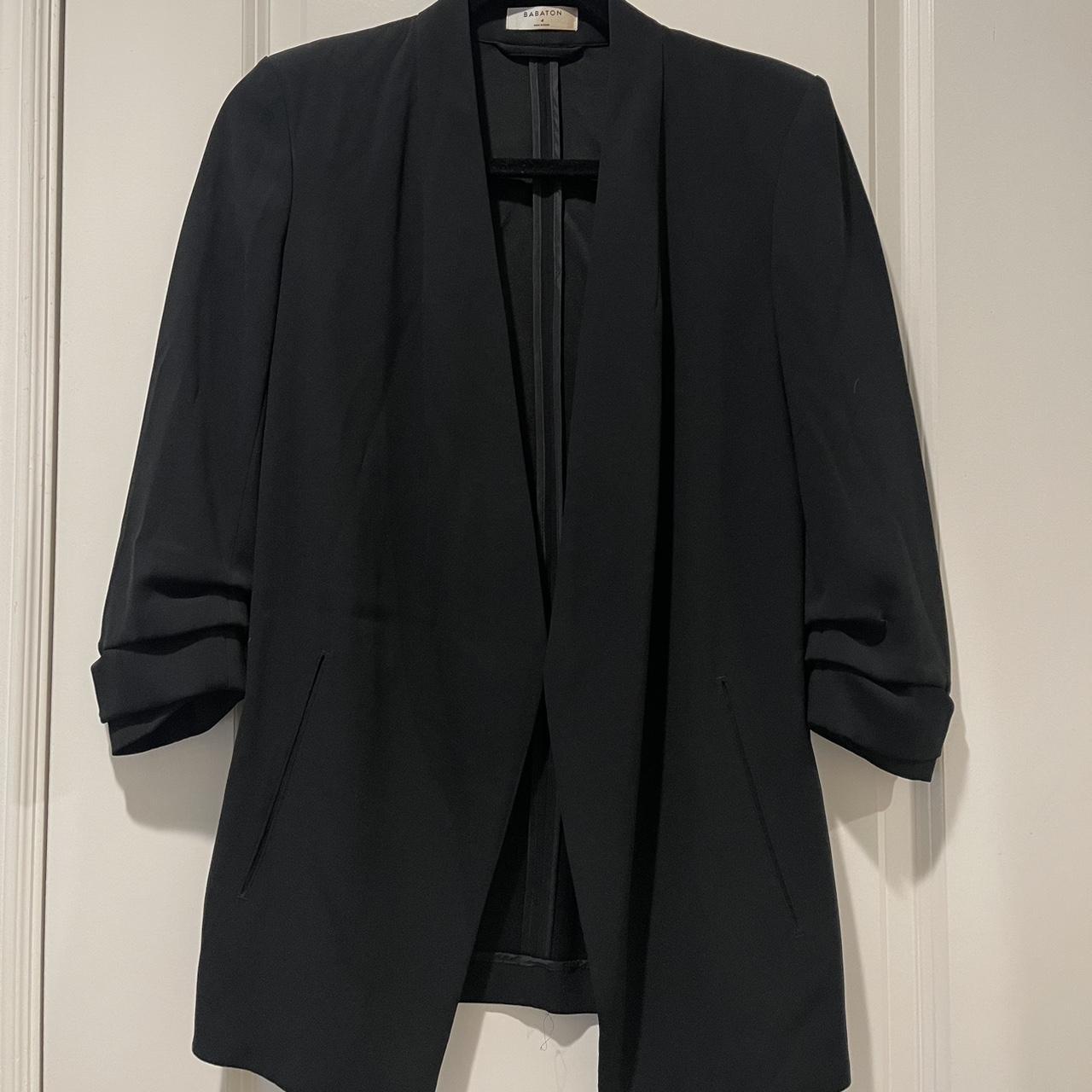 ARITZIA Babaton Black Blazer with scrunched sleeves - Depop