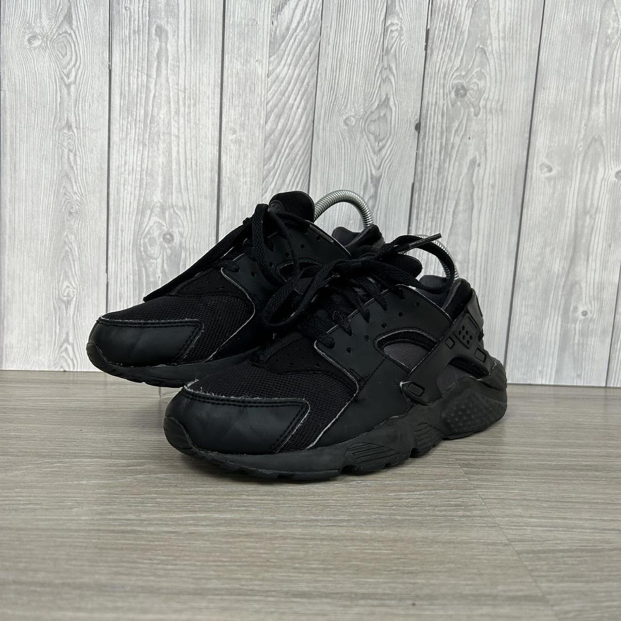 Nike Huarache Trainers Size UK 5.5 Very good used. Depop