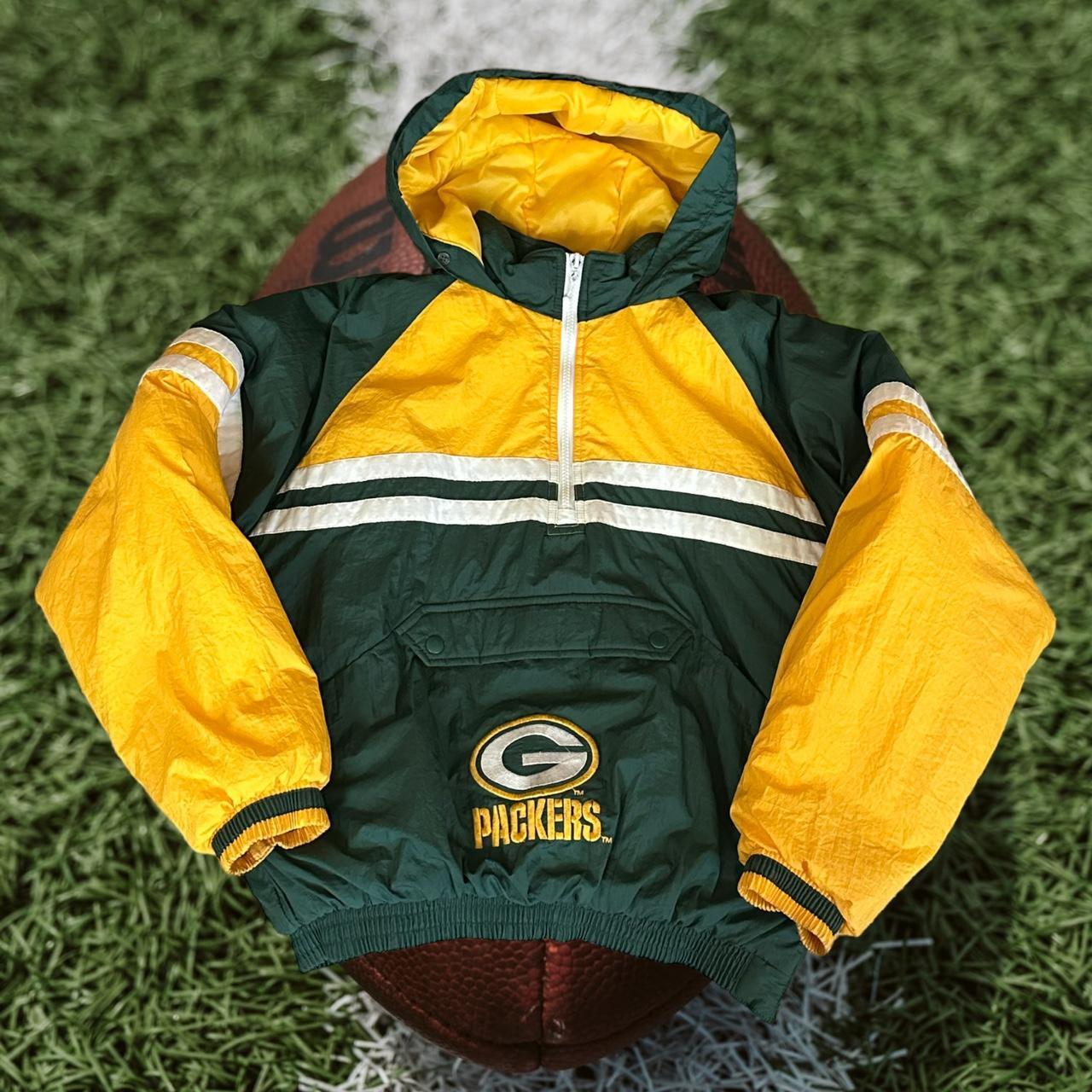 Vintage Green Bay Packers NFL puffer jacket size XL - Depop