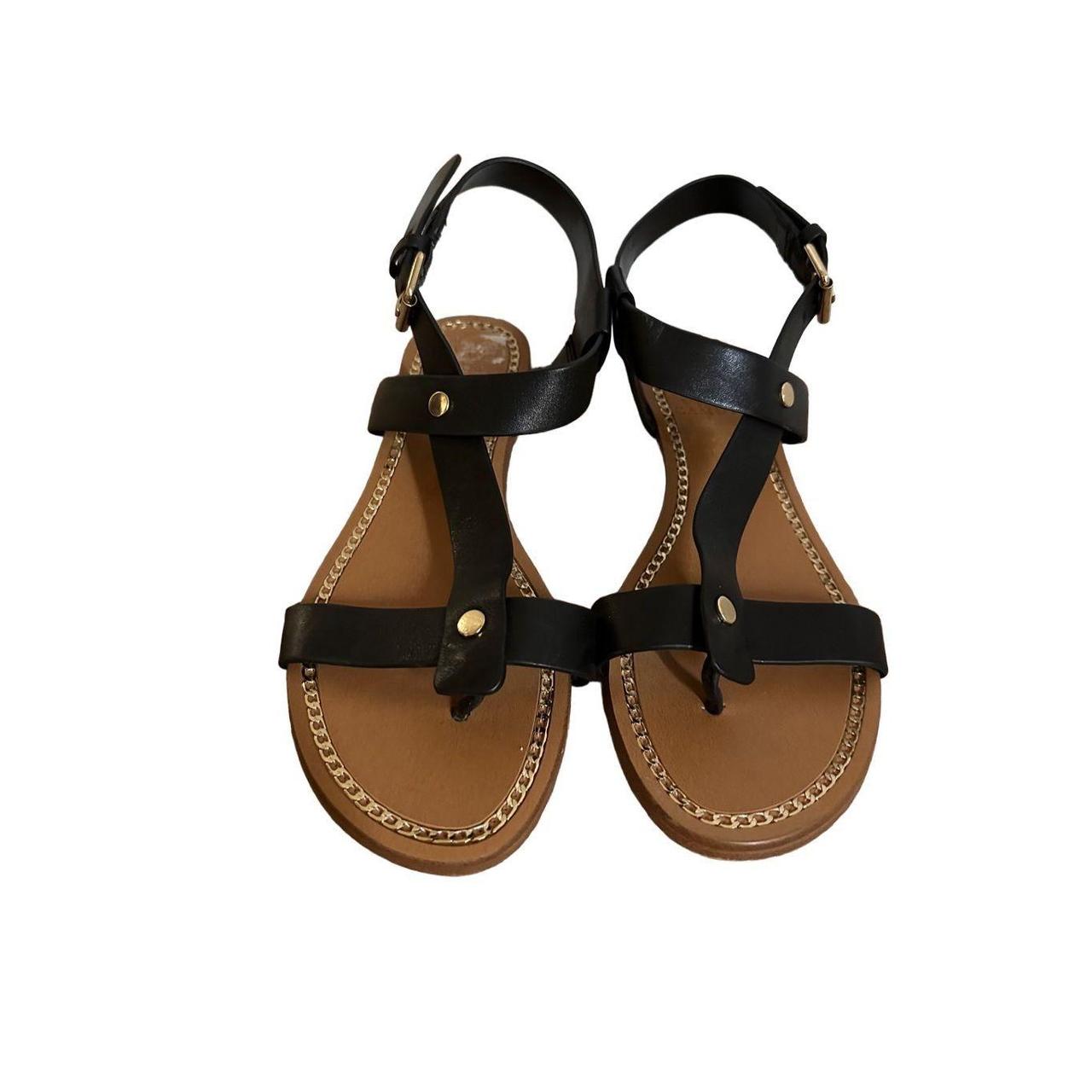 Vince camuto t hot sale strap sandals