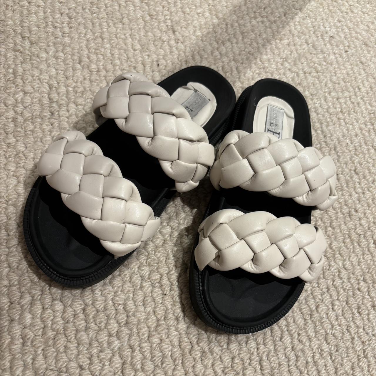 famous footwear slides nike
