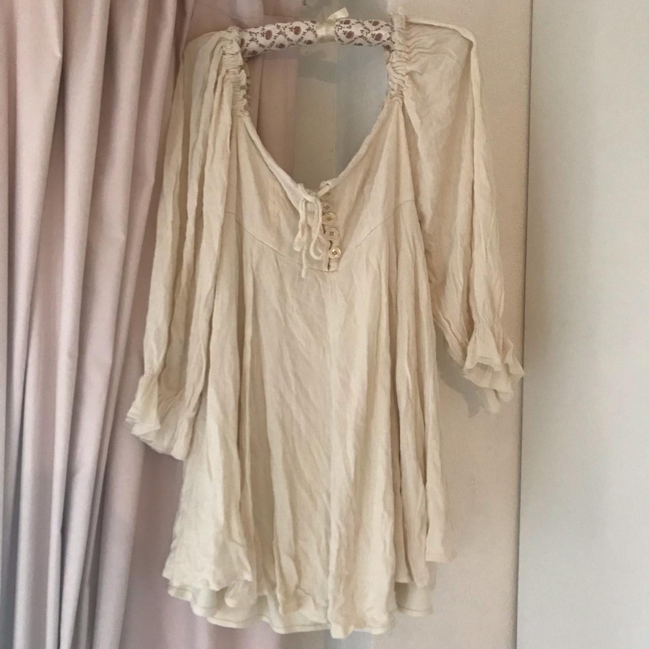 Women's Cream Blouse | Depop