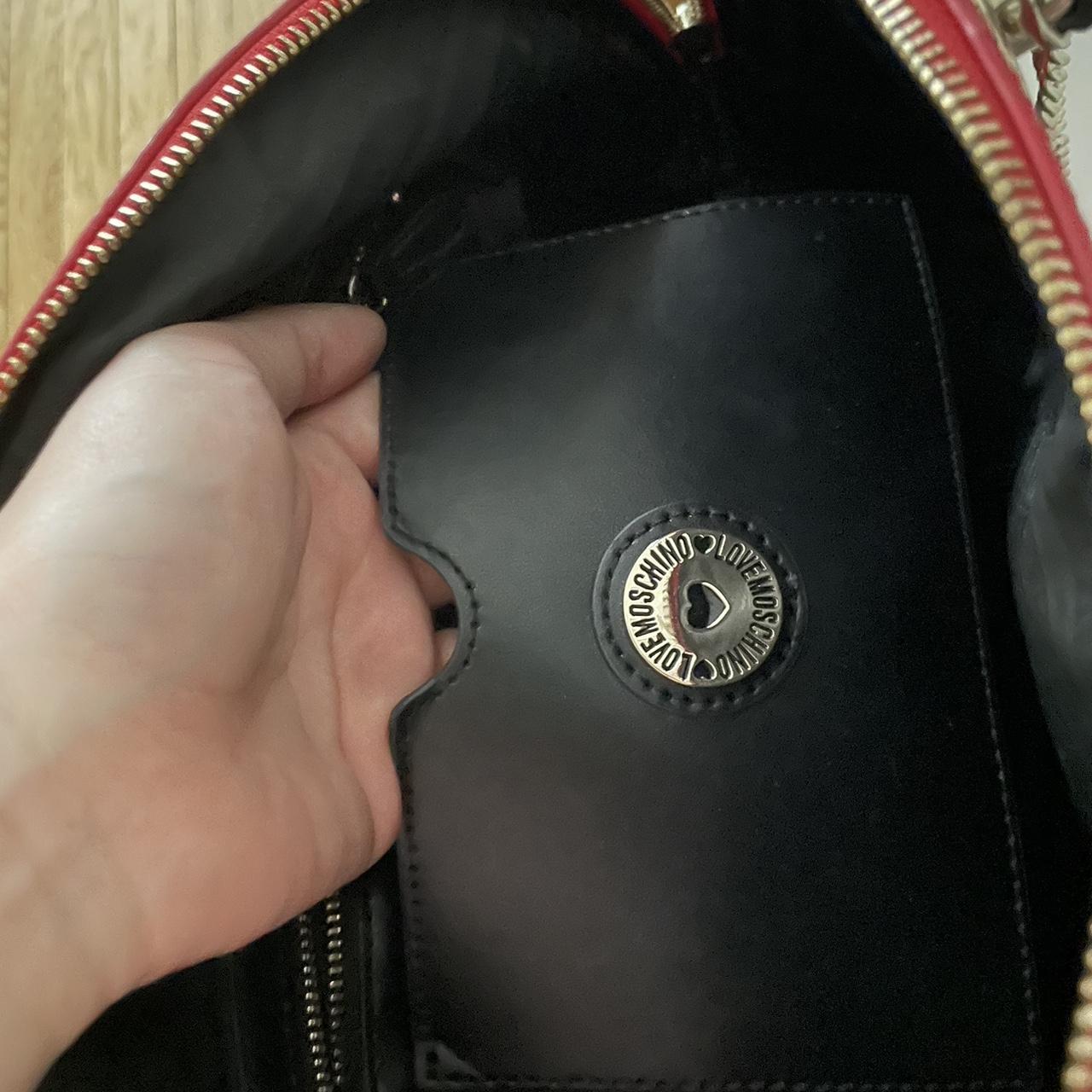 Fake best sale moschino bag