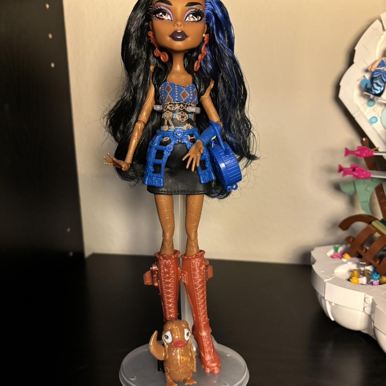 Monster High Rebecca Steam Amazing Condition - Depop